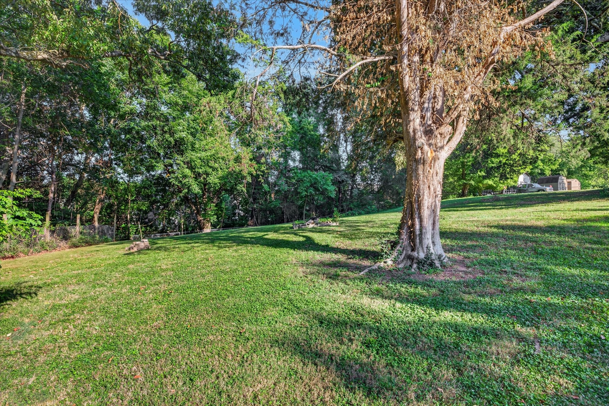 1325 Courtney Dr Property Photo 21