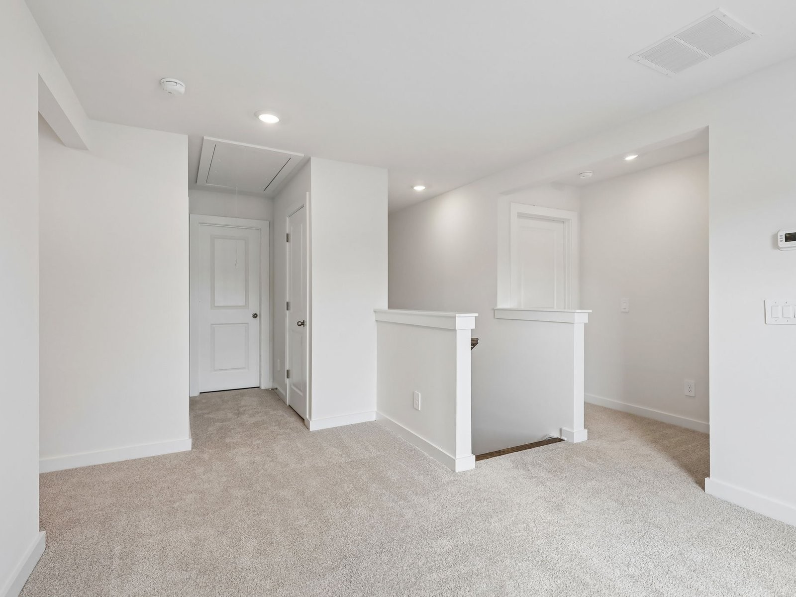 1615 Garnet Way Property Photo 8