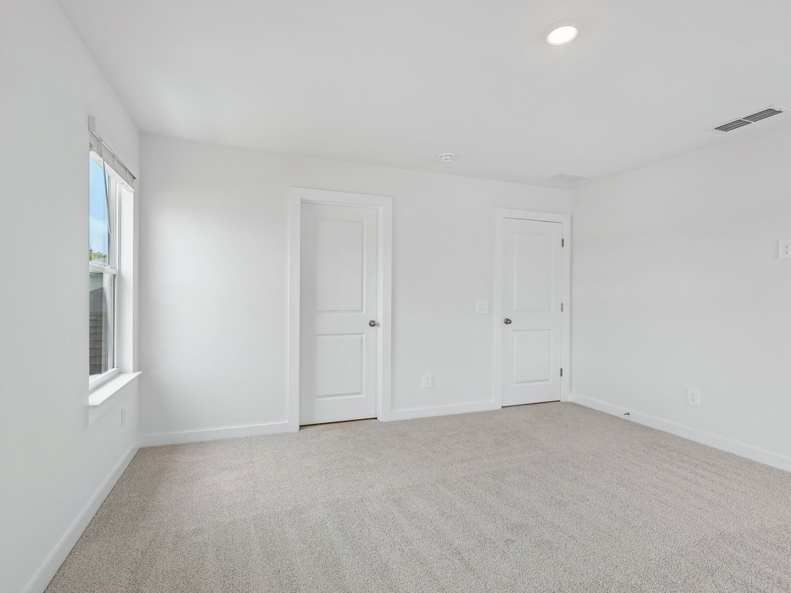 1615 Garnet Way Property Photo 10