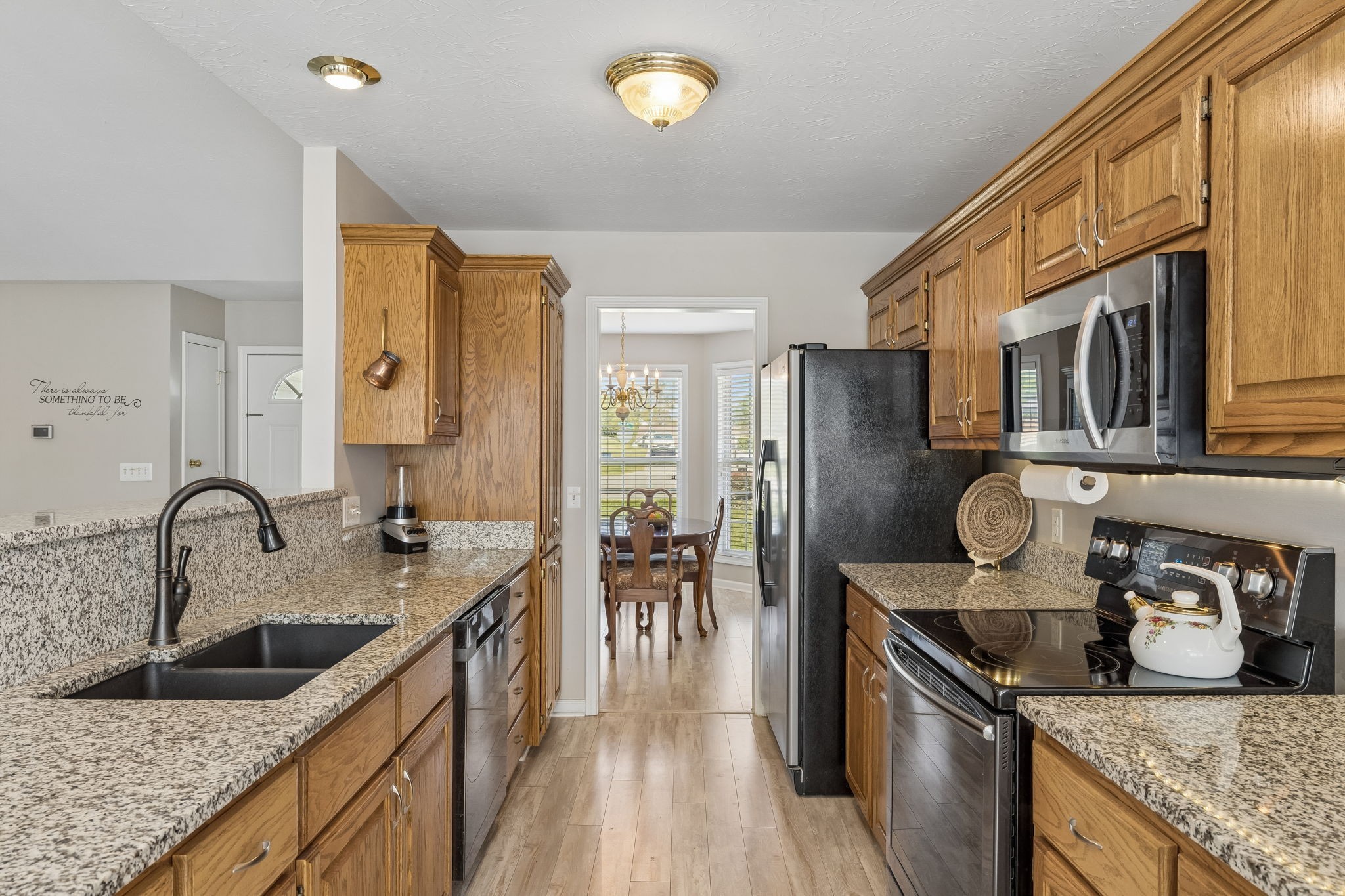3011 Candlelite Dr Property Photo 14