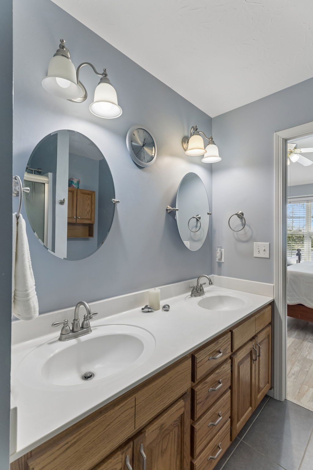 3011 Candlelite Dr Property Photo 35