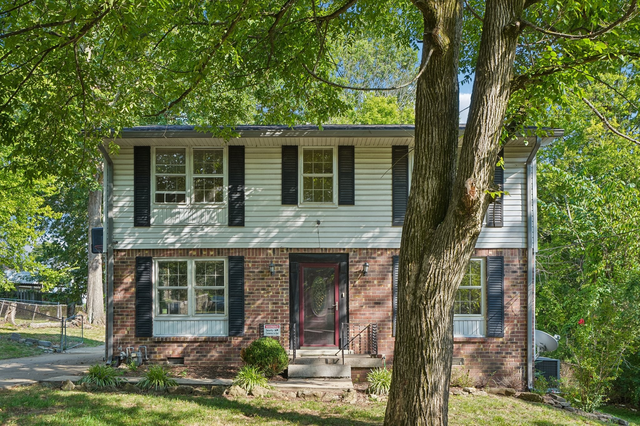 103 Mountainwood Dr Property Photo 1