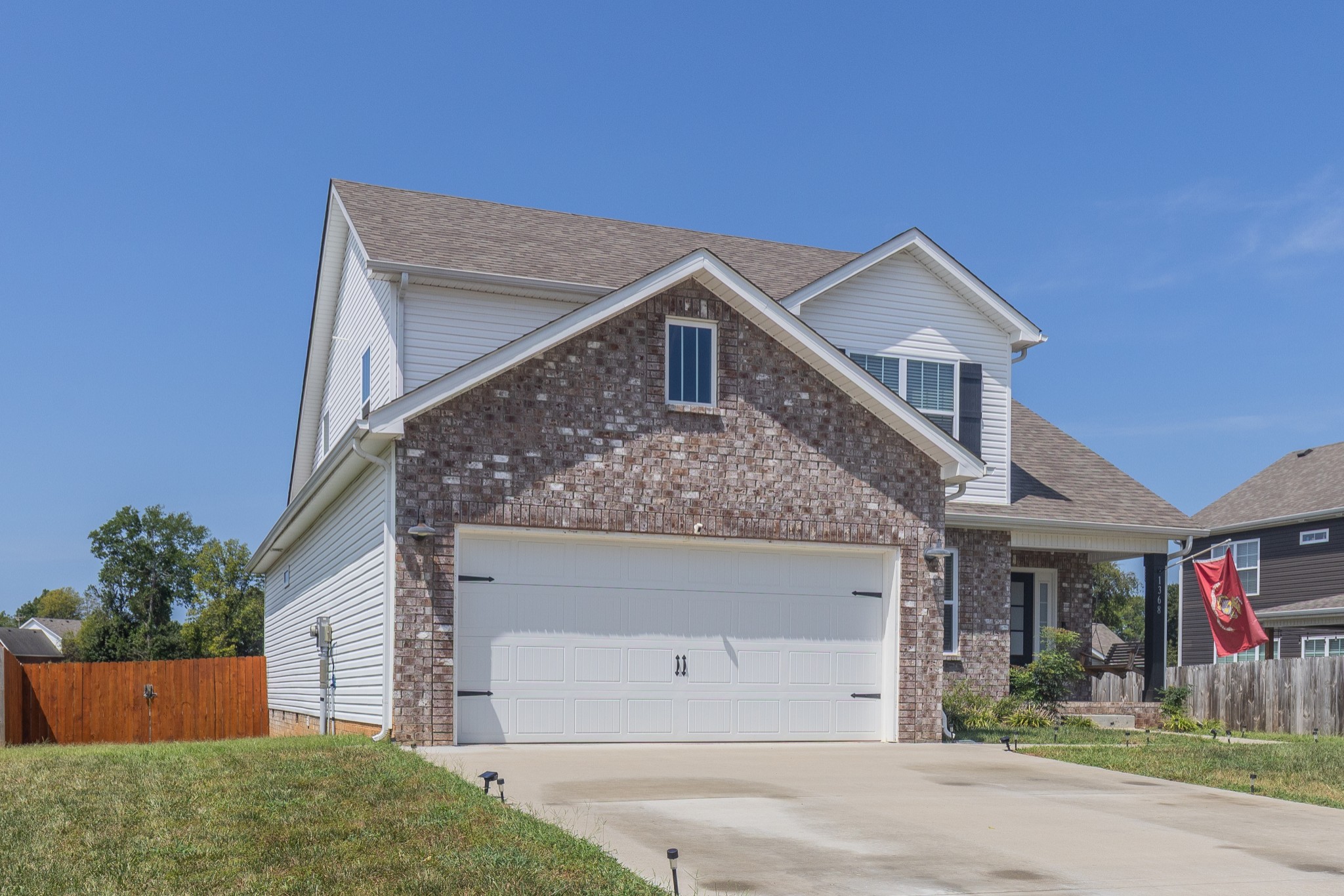 1368 Harmon Ln Property Photo 3