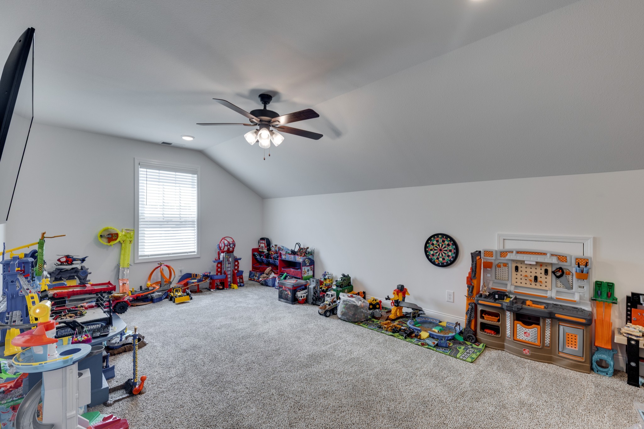 1368 Harmon Ln Property Photo 19