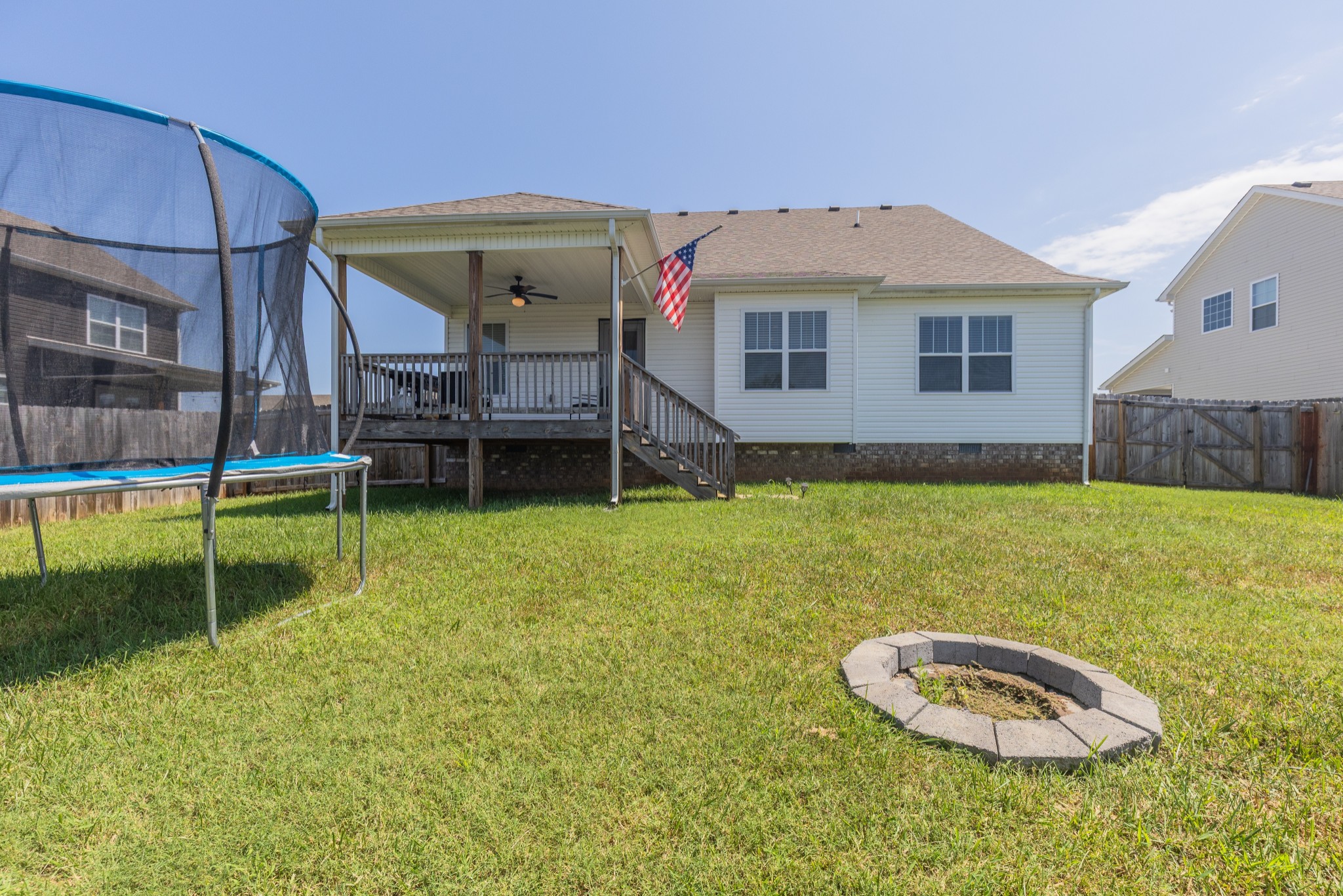 1368 Harmon Ln Property Photo 30