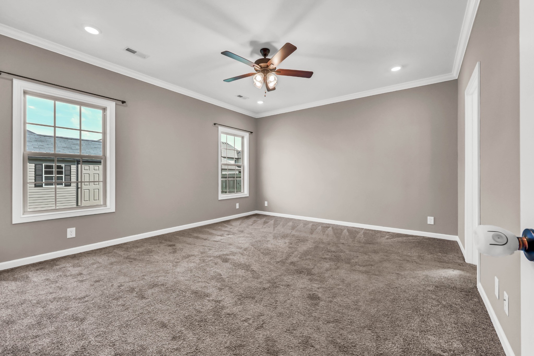1483 Kingbird Dr Property Photo 14