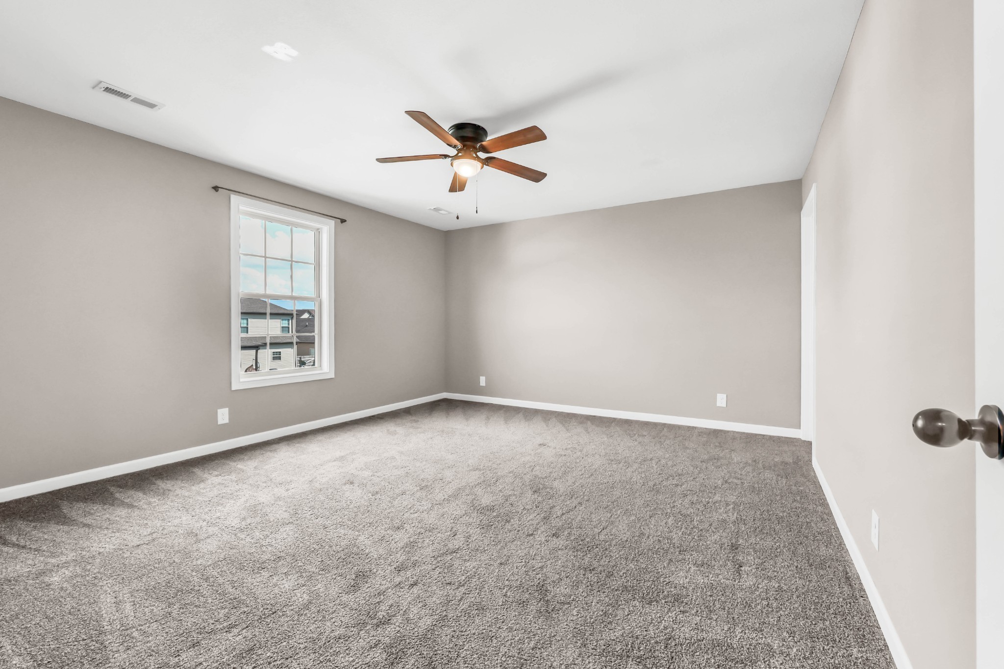 1483 Kingbird Dr Property Photo 30