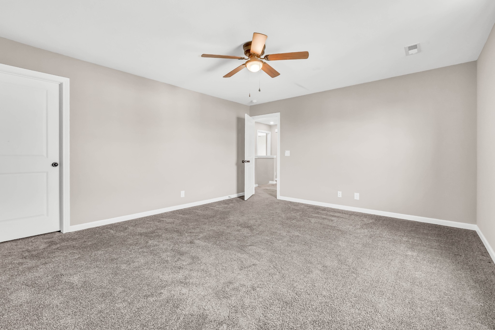 1483 Kingbird Dr Property Photo 31