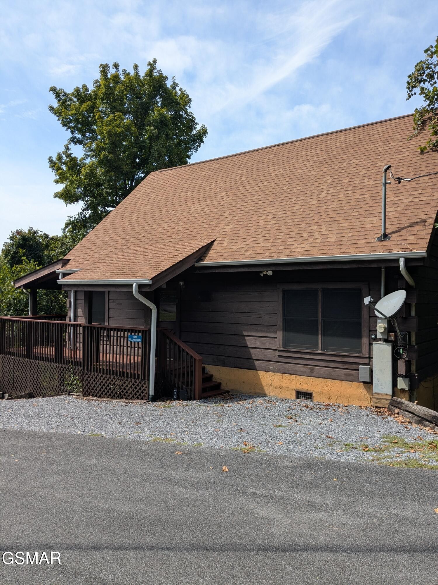 1039 Willard Way Property Photo 1