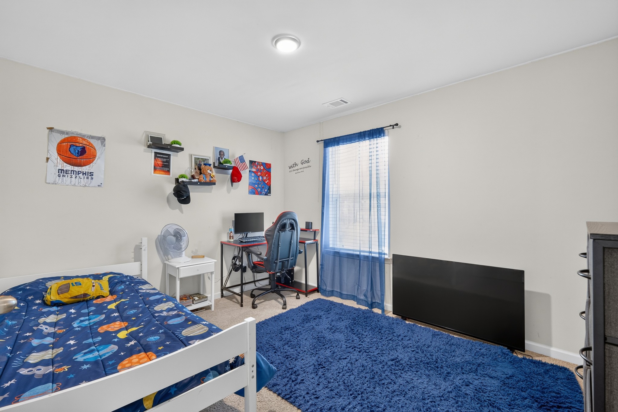 200 Renwick Dr Property Photo 20