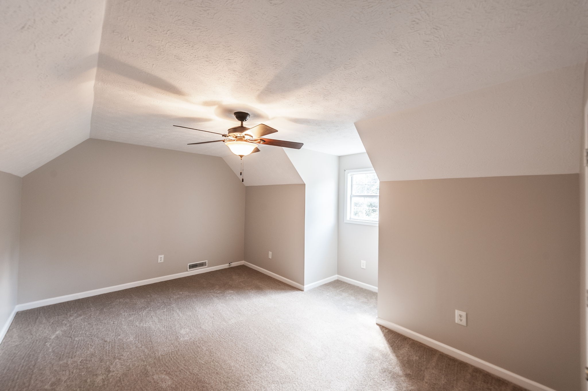 1241 Timberwood Dr Property Photo 35
