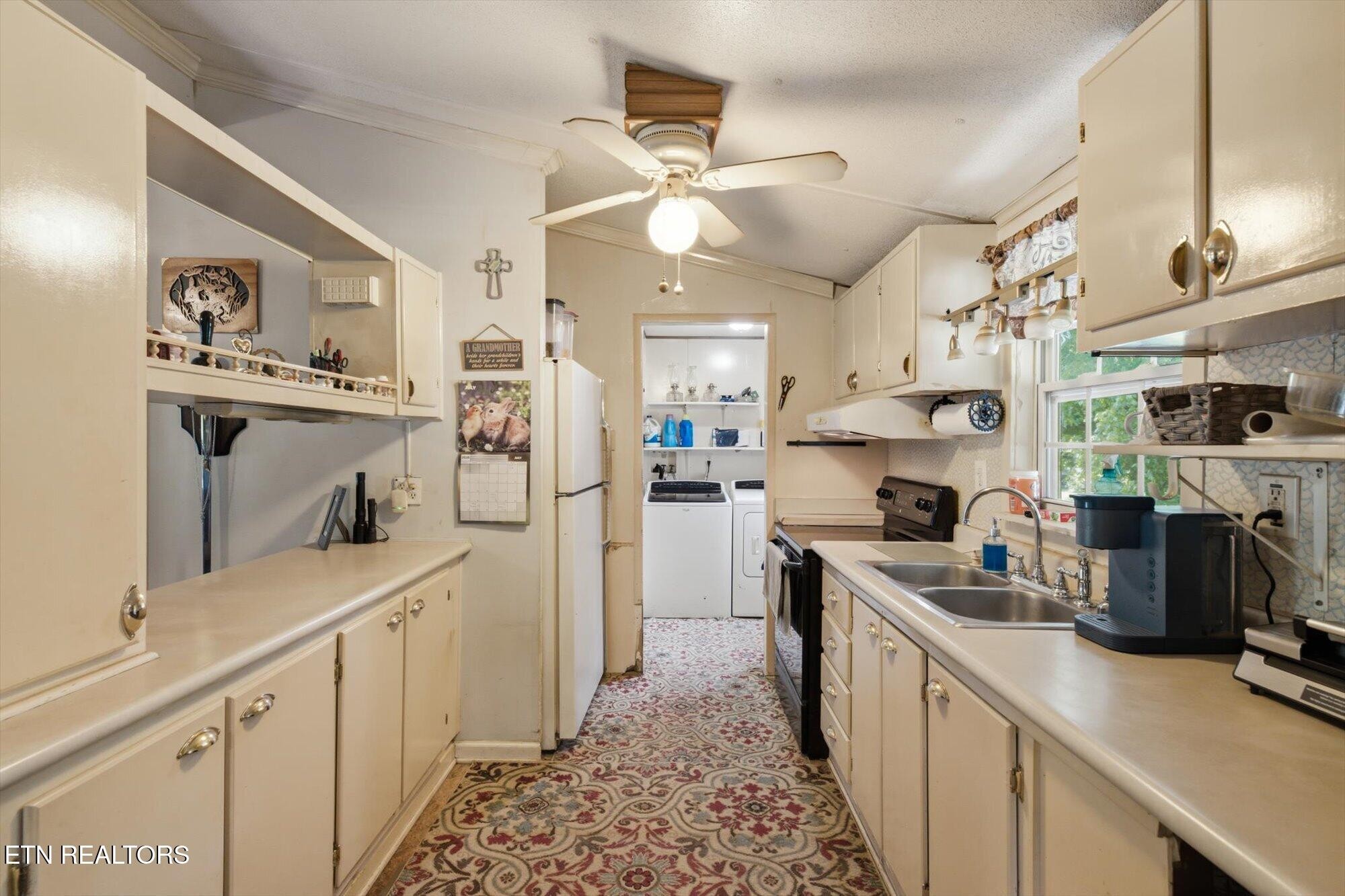 220 County Road 475 Property Photo 10