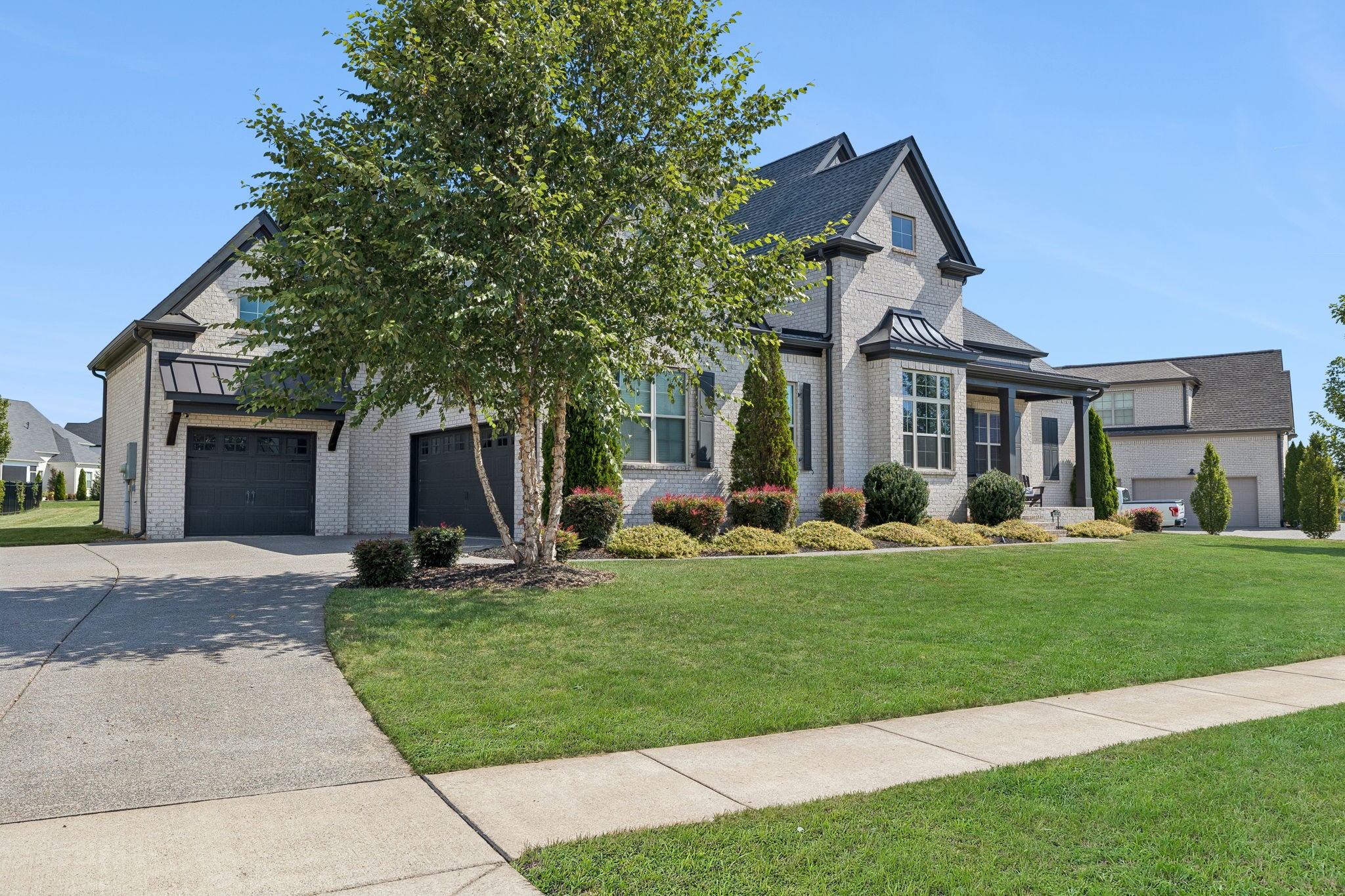 5816 Wagonvale Dr Property Photo 2