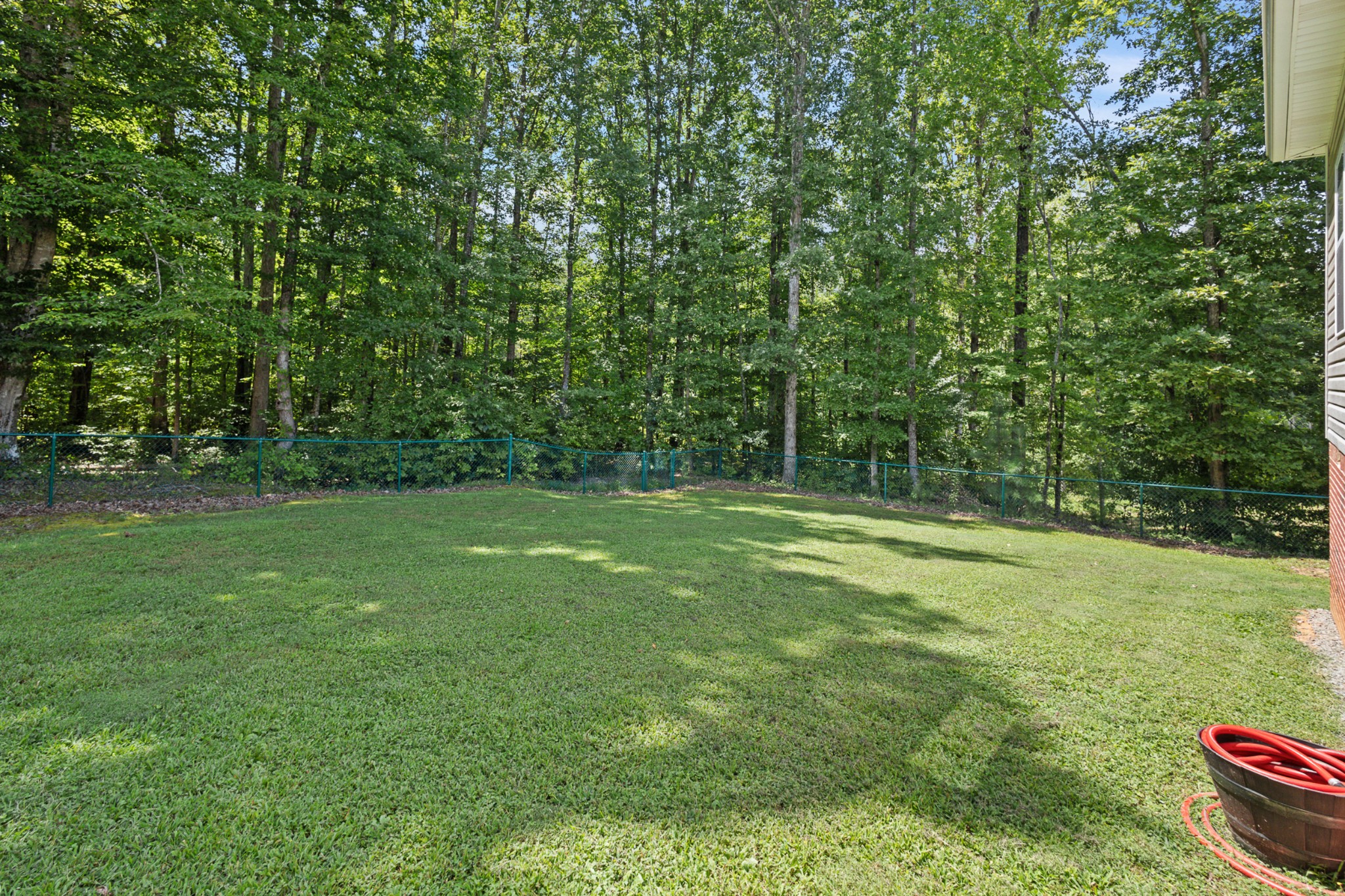 332 Shadows Lawn Dr Property Photo 37