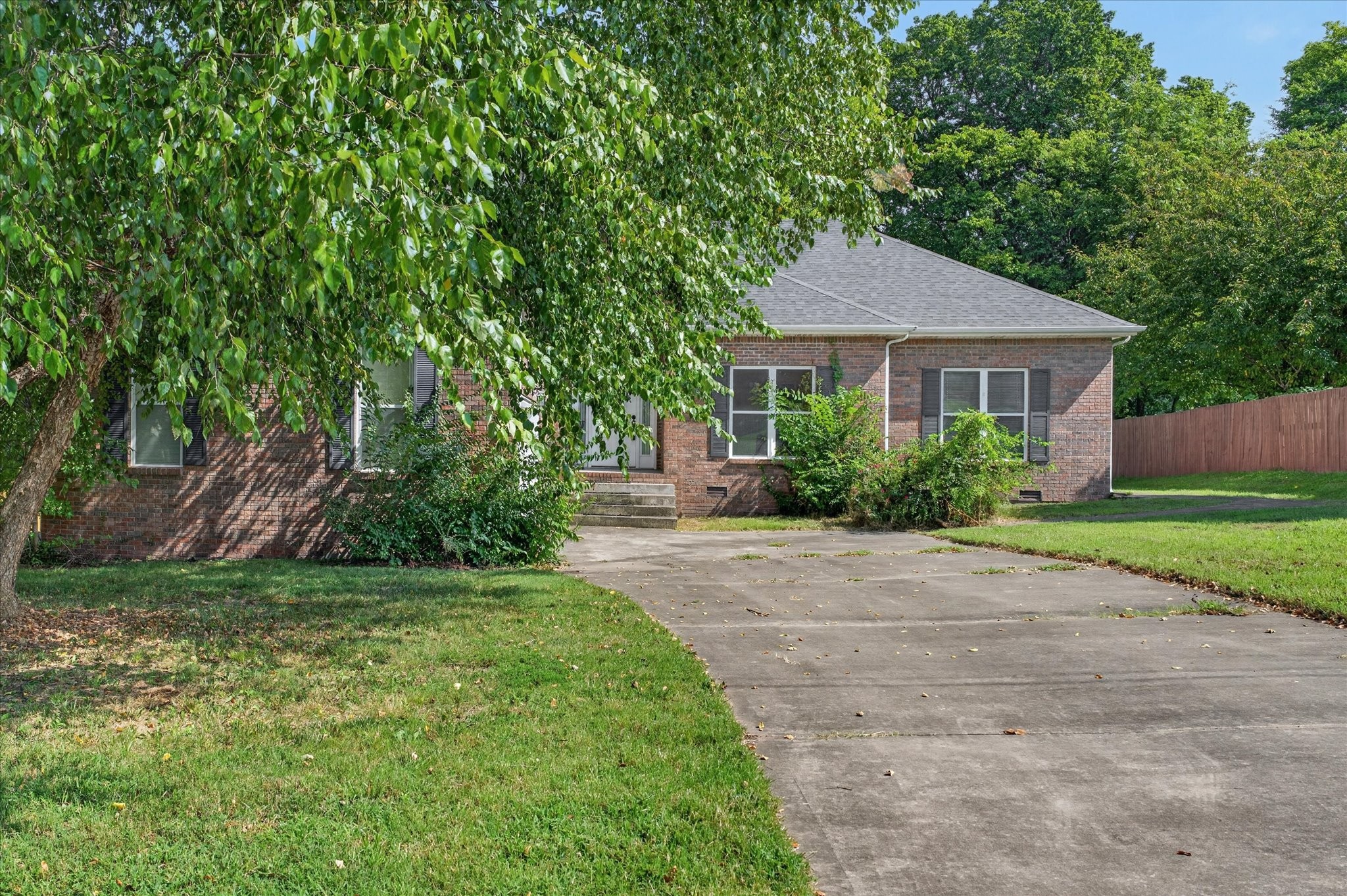 204 Cheshire Rd Property Photo 2