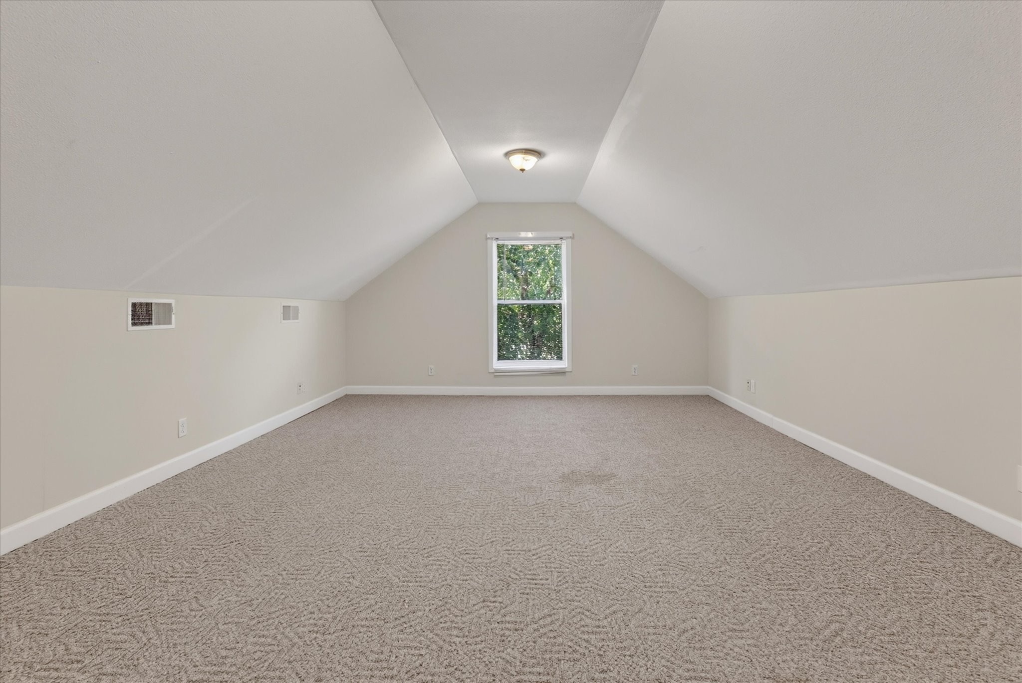 204 Cheshire Rd Property Photo 33