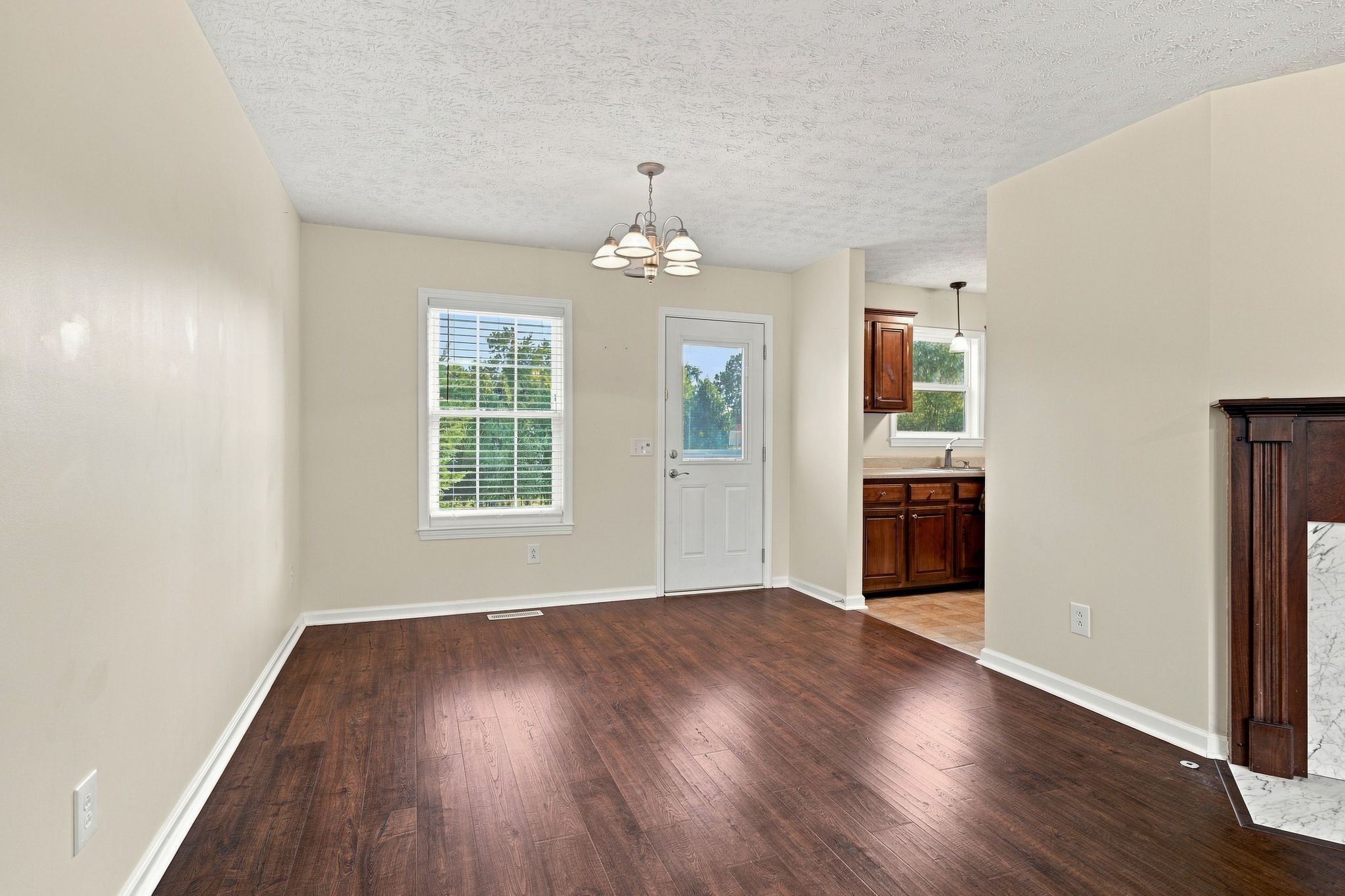 1209 Andrea Ln Property Photo 9