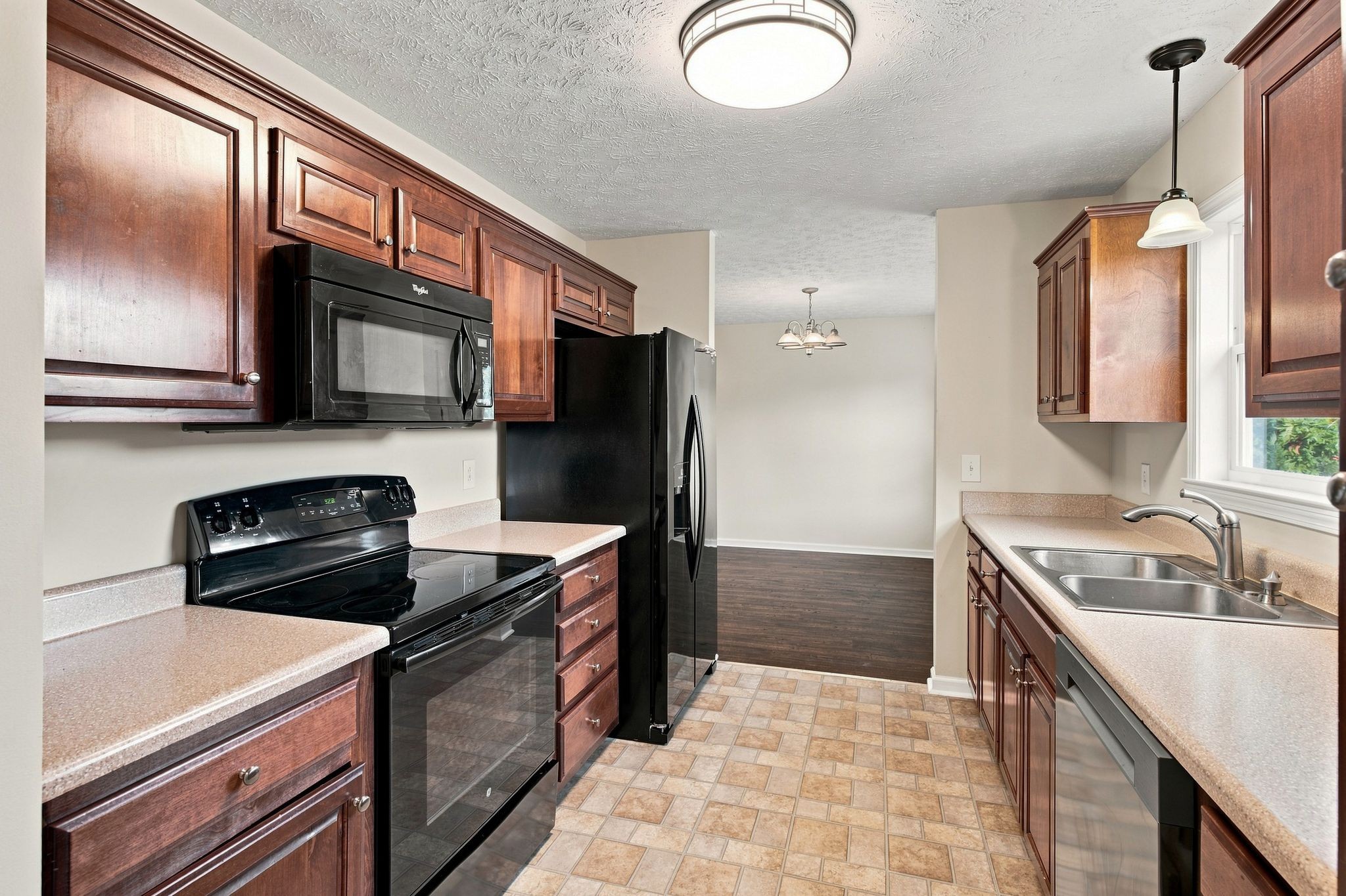 1209 Andrea Ln Property Photo 11