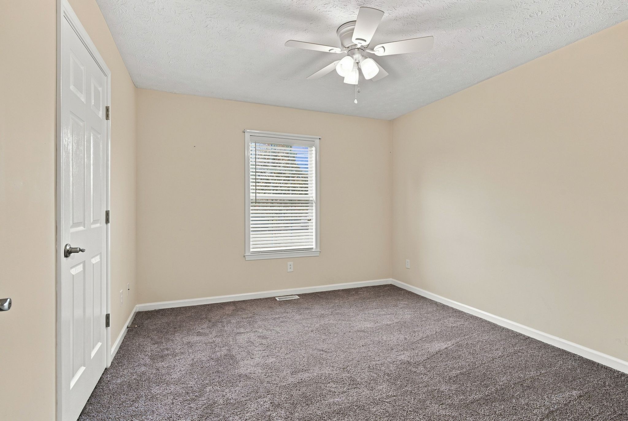 1209 Andrea Ln Property Photo 16