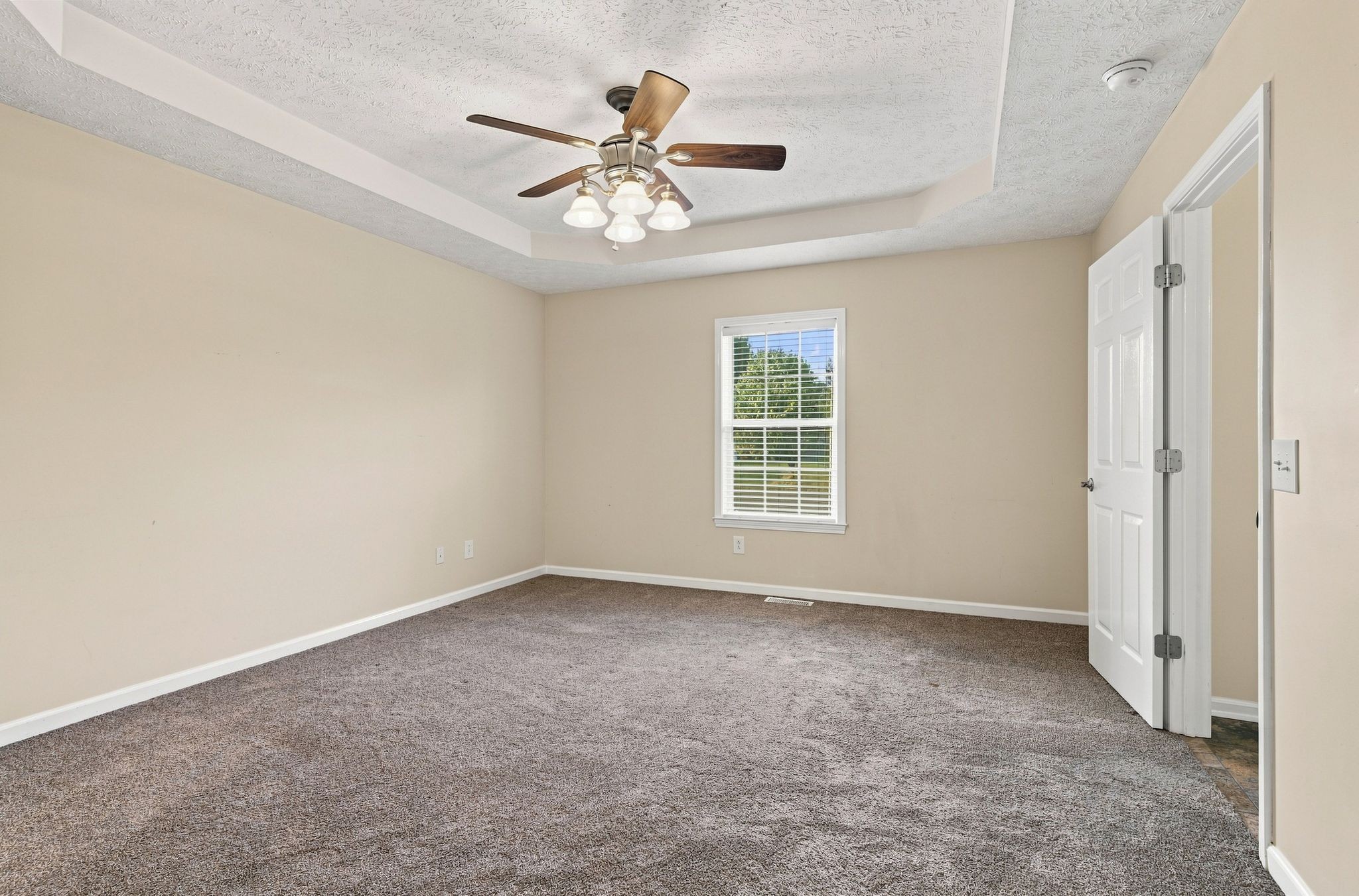 1209 Andrea Ln Property Photo 18