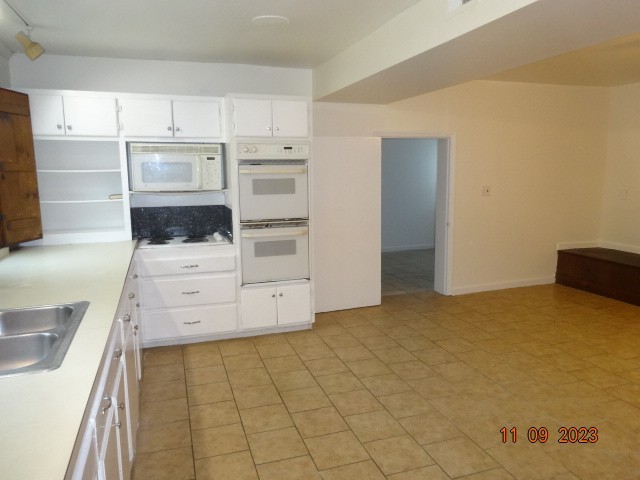 4530 S Carothers Rd Property Photo 12