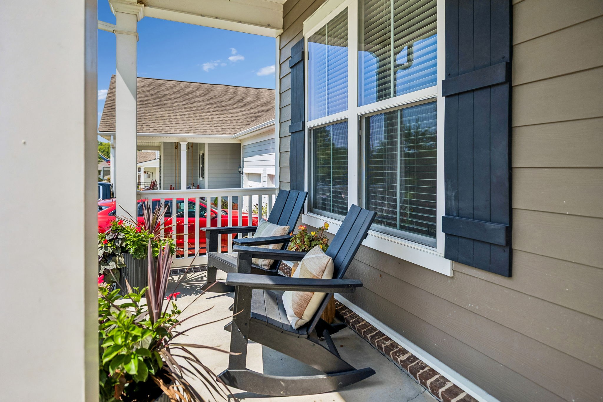 1092 Amelia Park Dr Property Photo 4