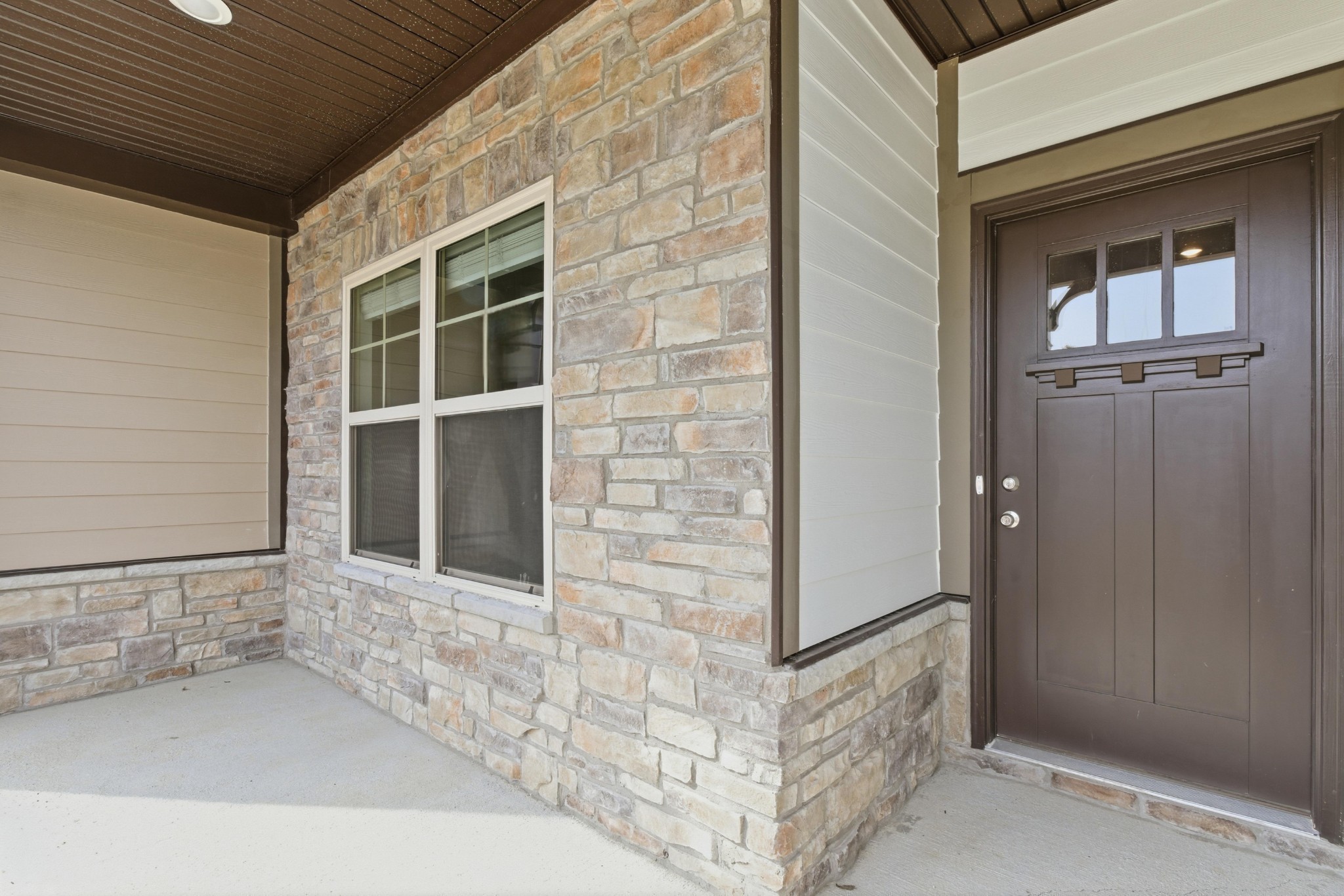 1422 Suzanne Drive Property Photo 2