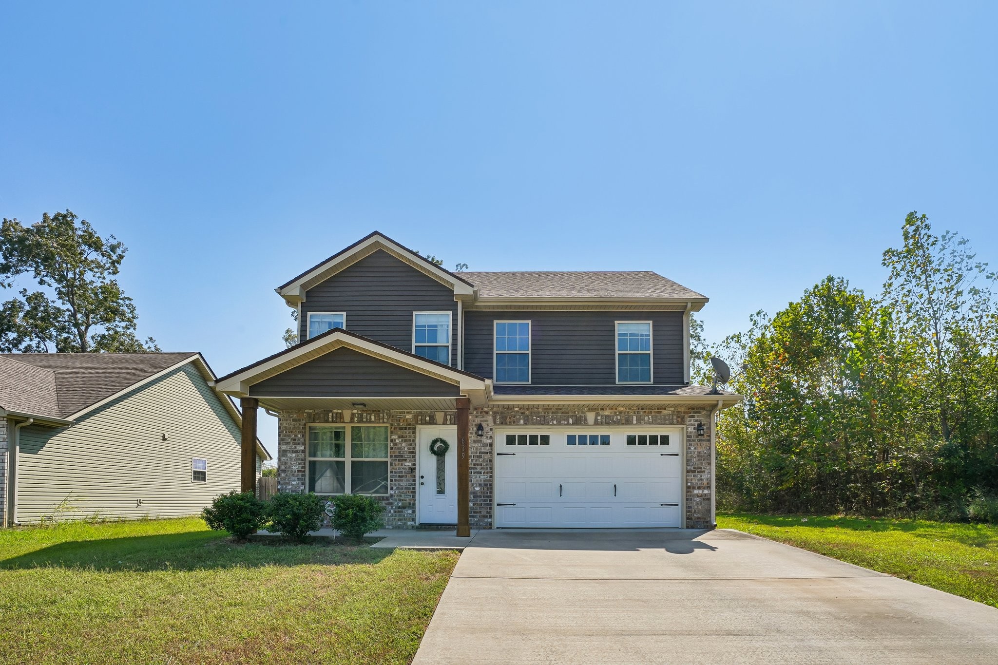639 Hollow Crst Property Photo 4