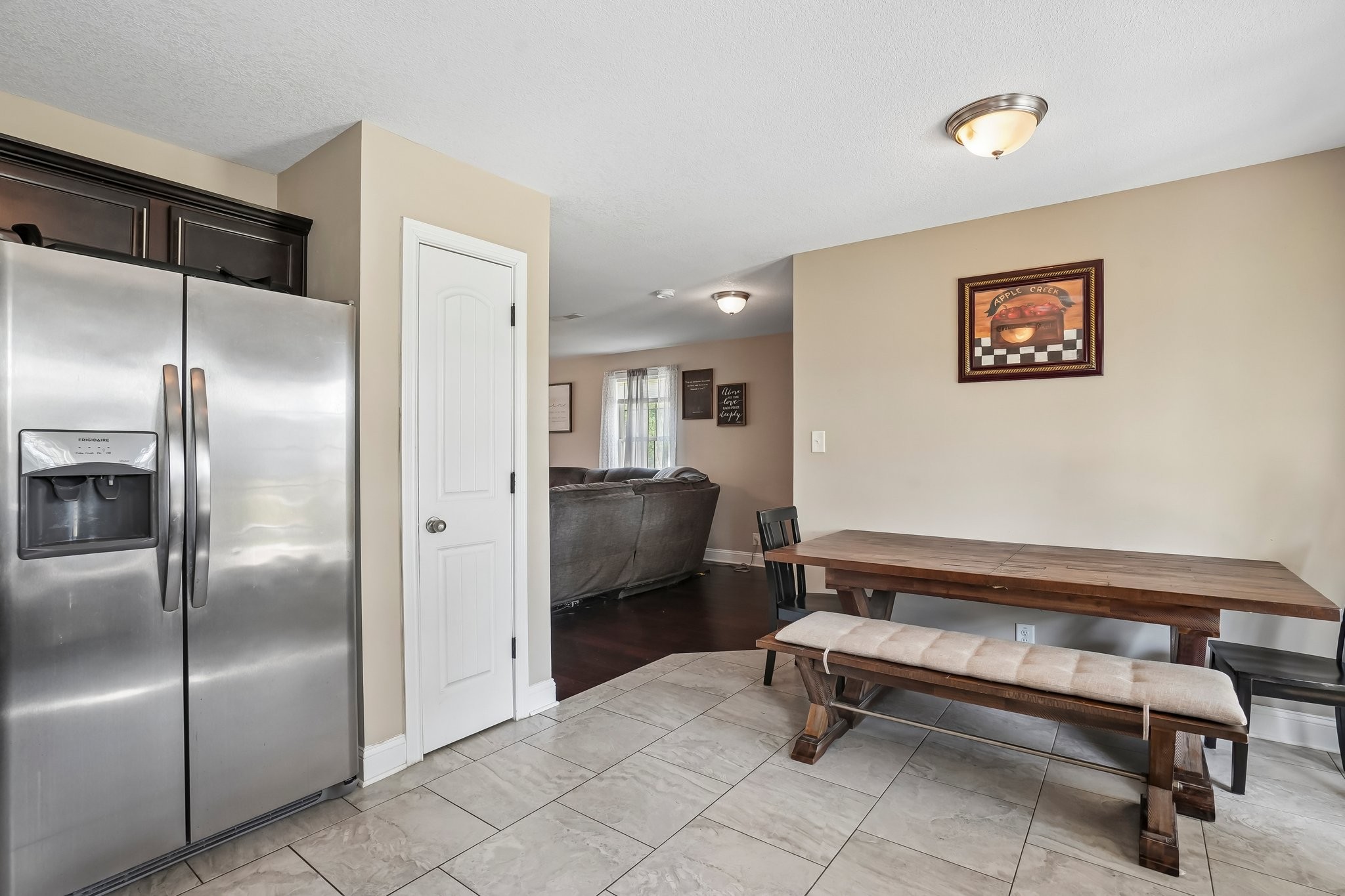 639 Hollow Crst Property Photo 14