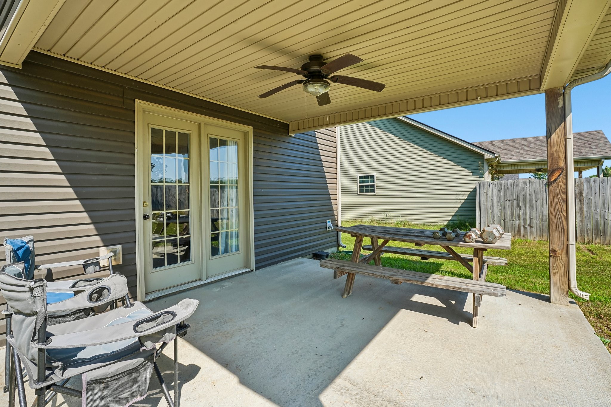 639 Hollow Crst Property Photo 32