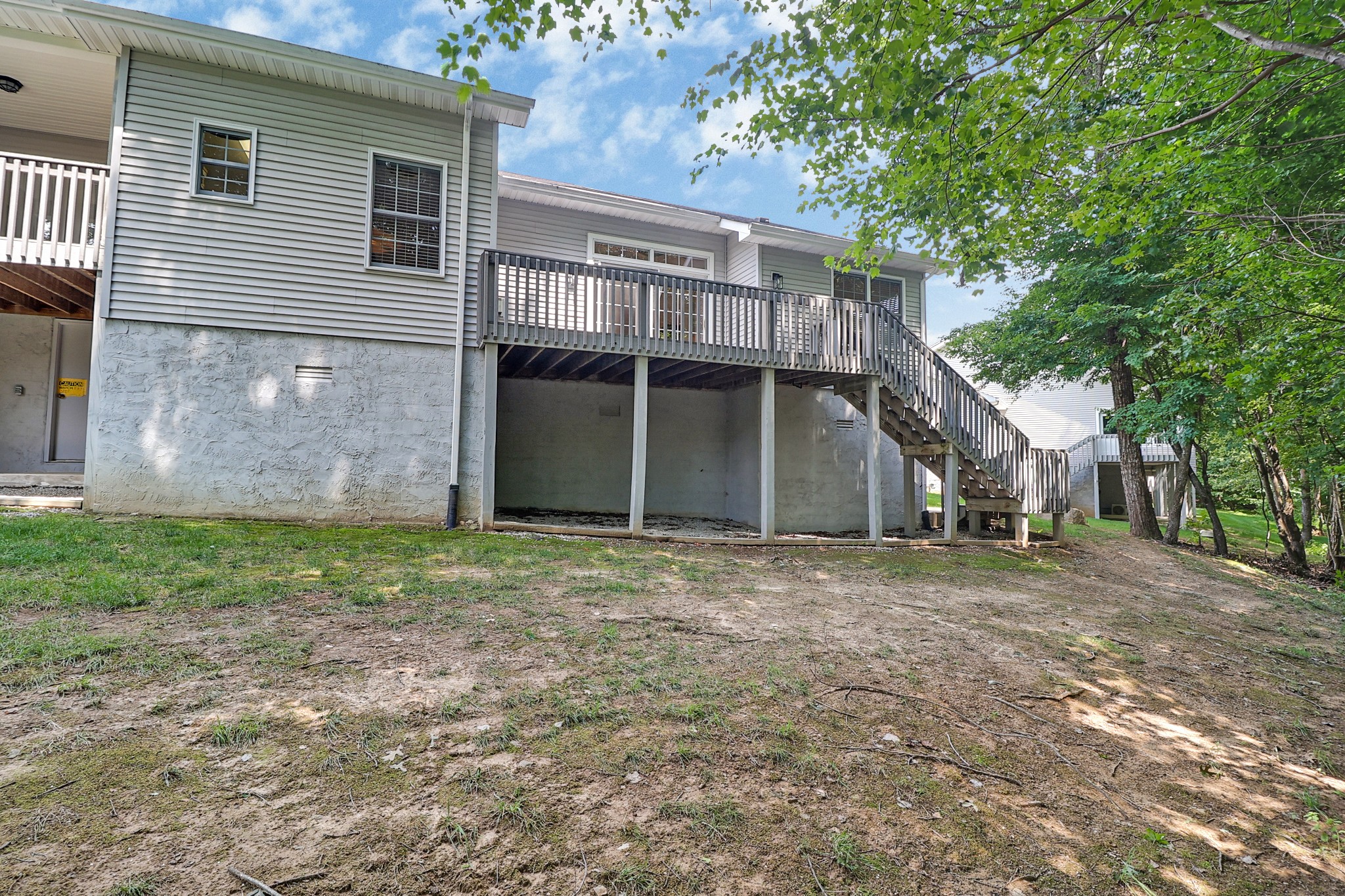 4 Augustine Ln Property Photo 8
