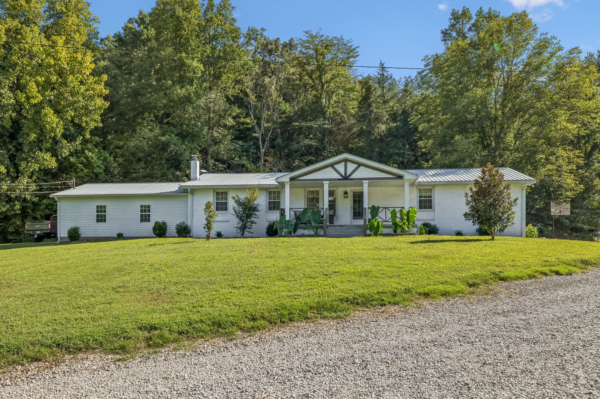 648 Tottys Bend Loop Property Photo 1