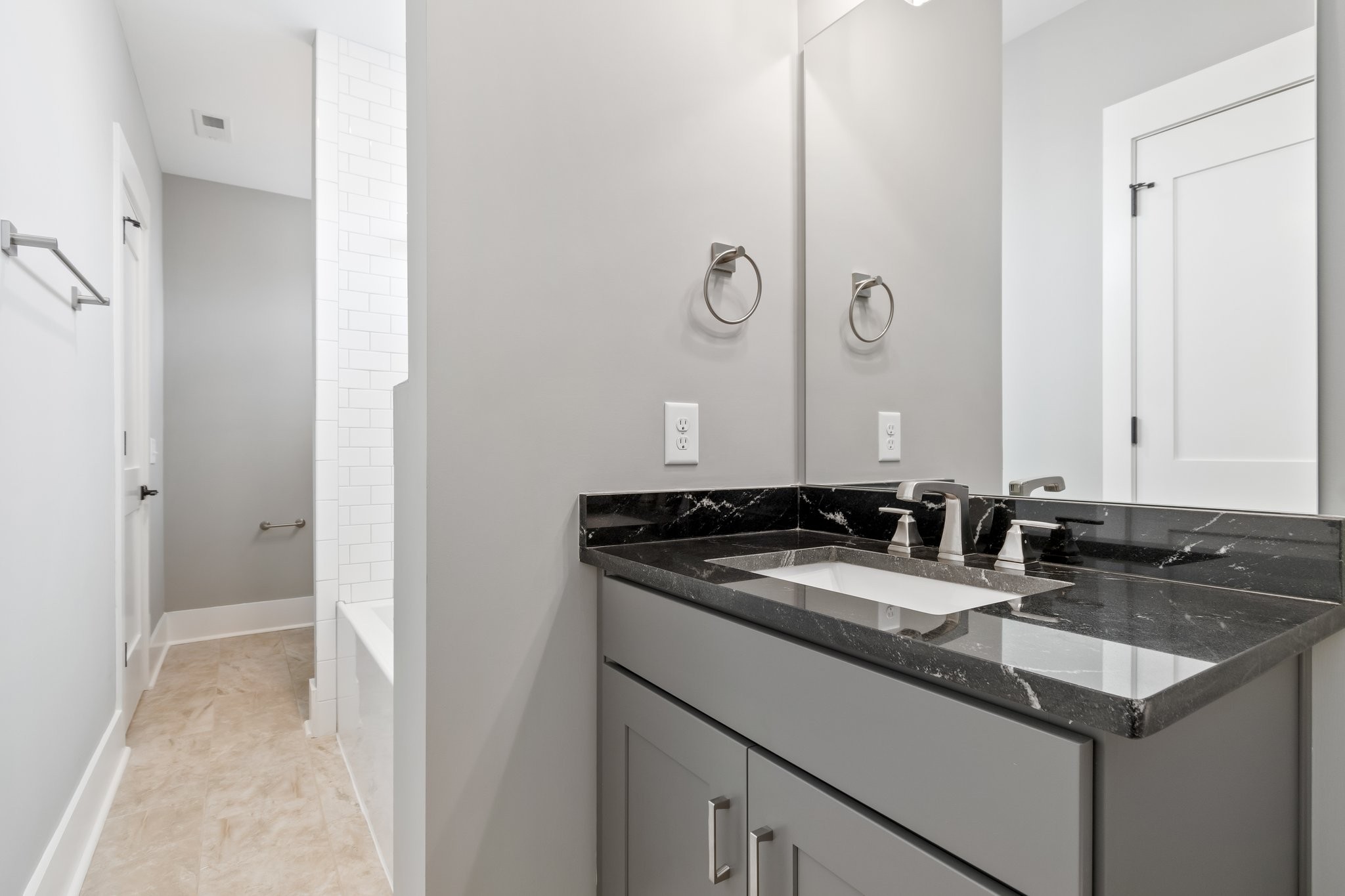 1066 Archer St Property Photo 36