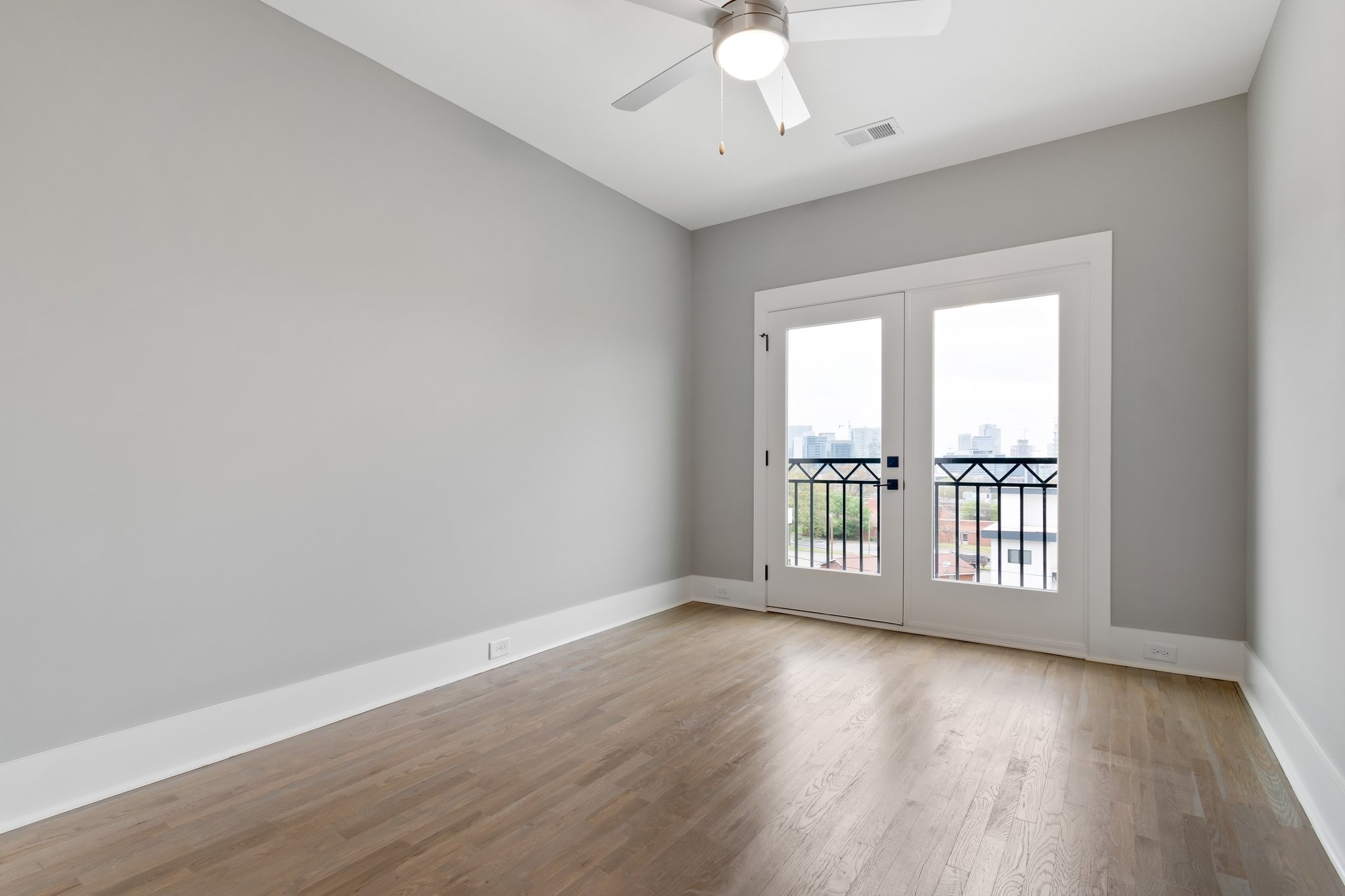 1066 Archer St Property Photo 43