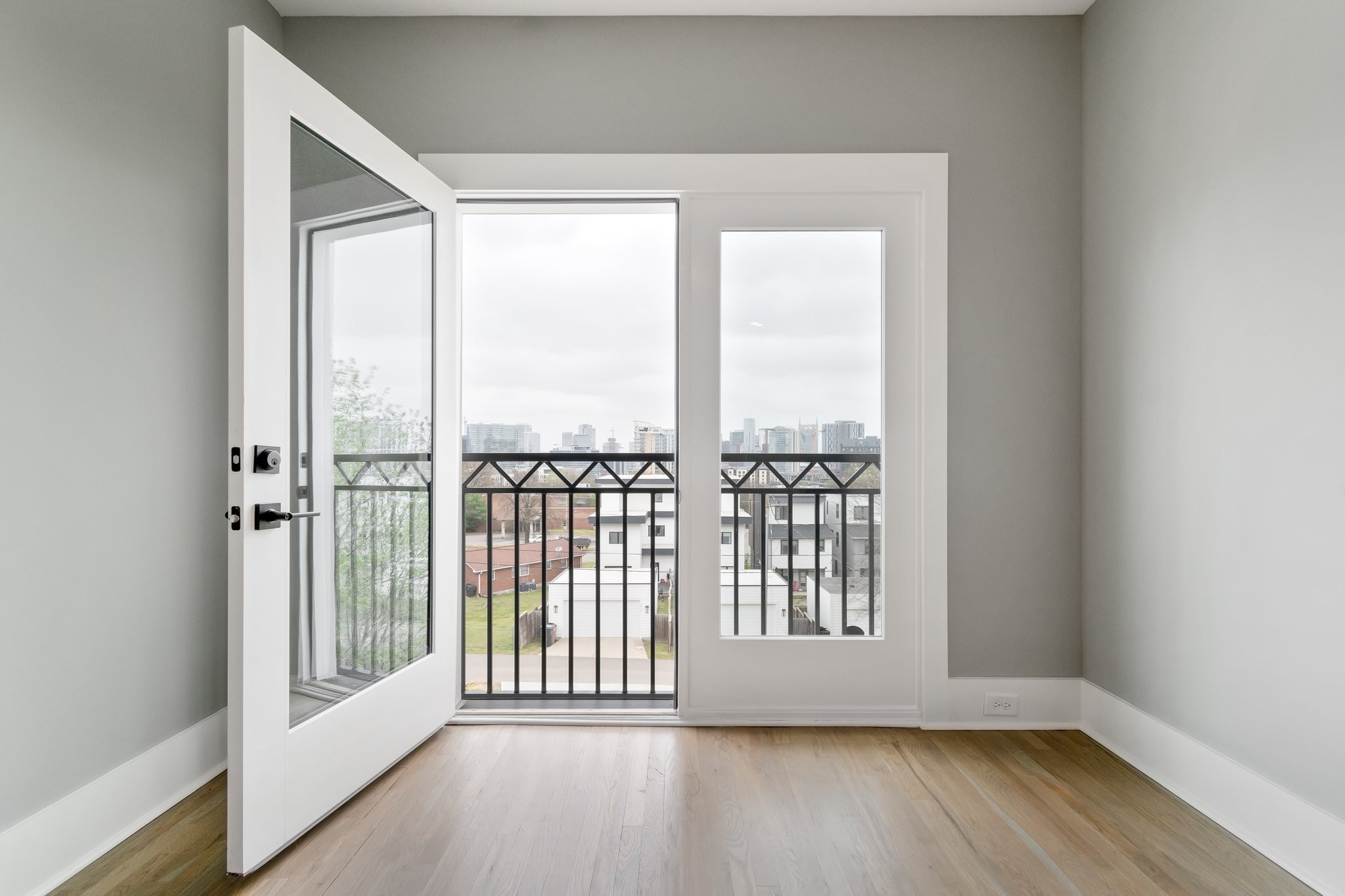 1066 Archer St Property Photo 44