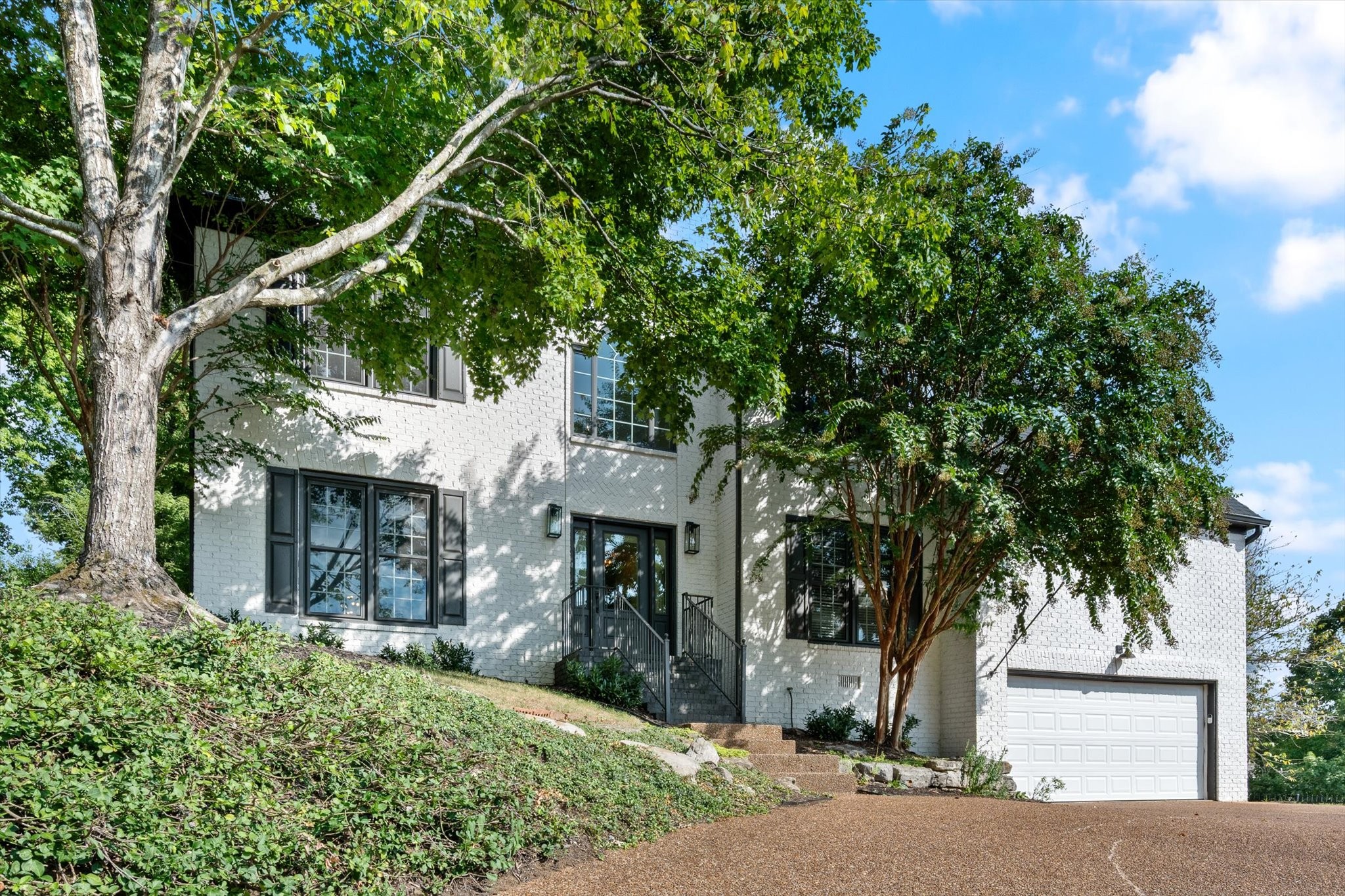 300 Gainsway Ct Property Photo 1