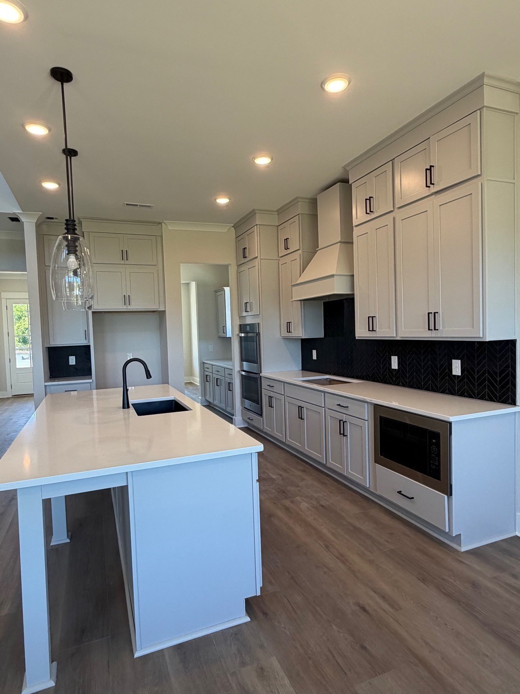 7324 Dutch River Circle Property Photo 6