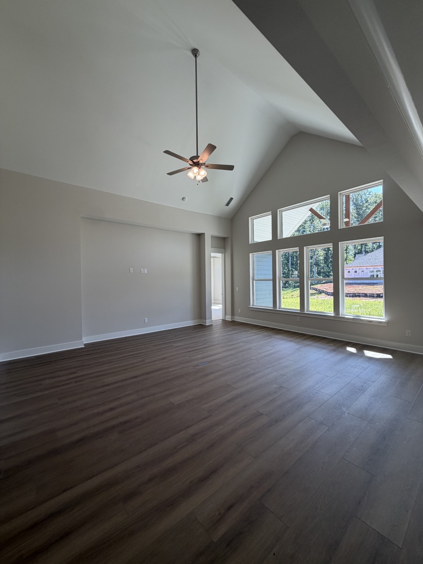 7290 Fairlawn Drive Property Photo 8