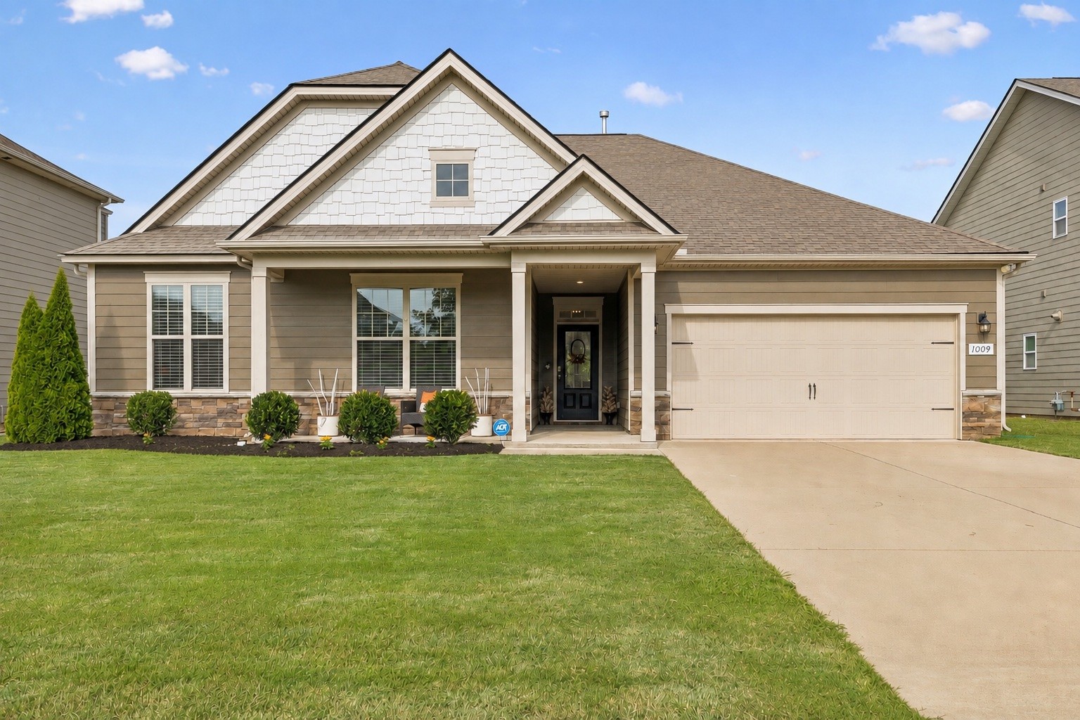 1009 Black Oak Dr