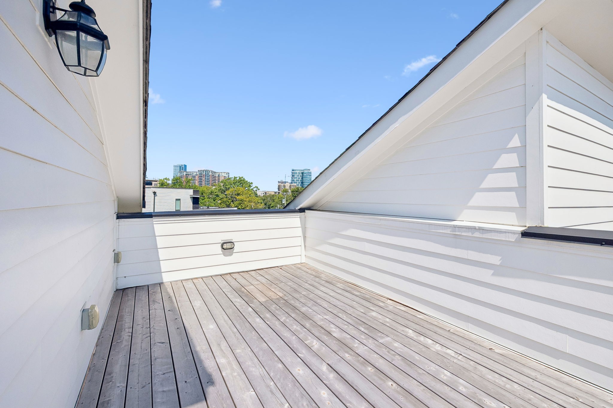 1209 Hawkins St Property Photo 47