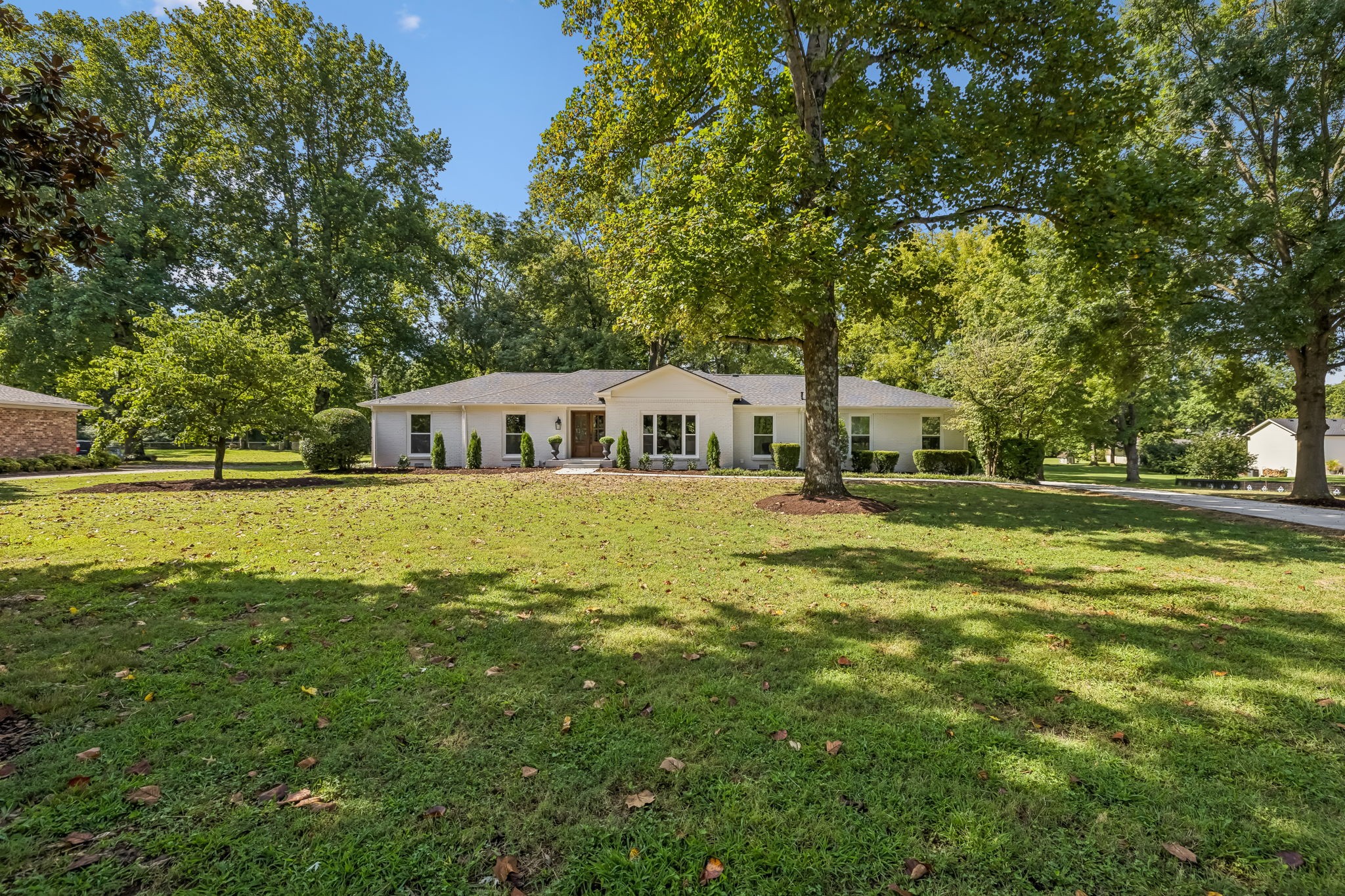 8113 Warner Rd Property Photo 2
