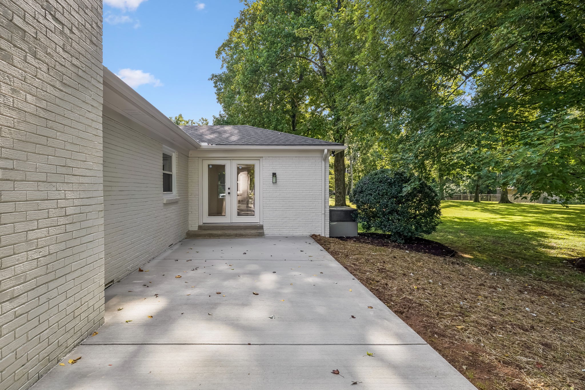 8113 Warner Rd Property Photo 51