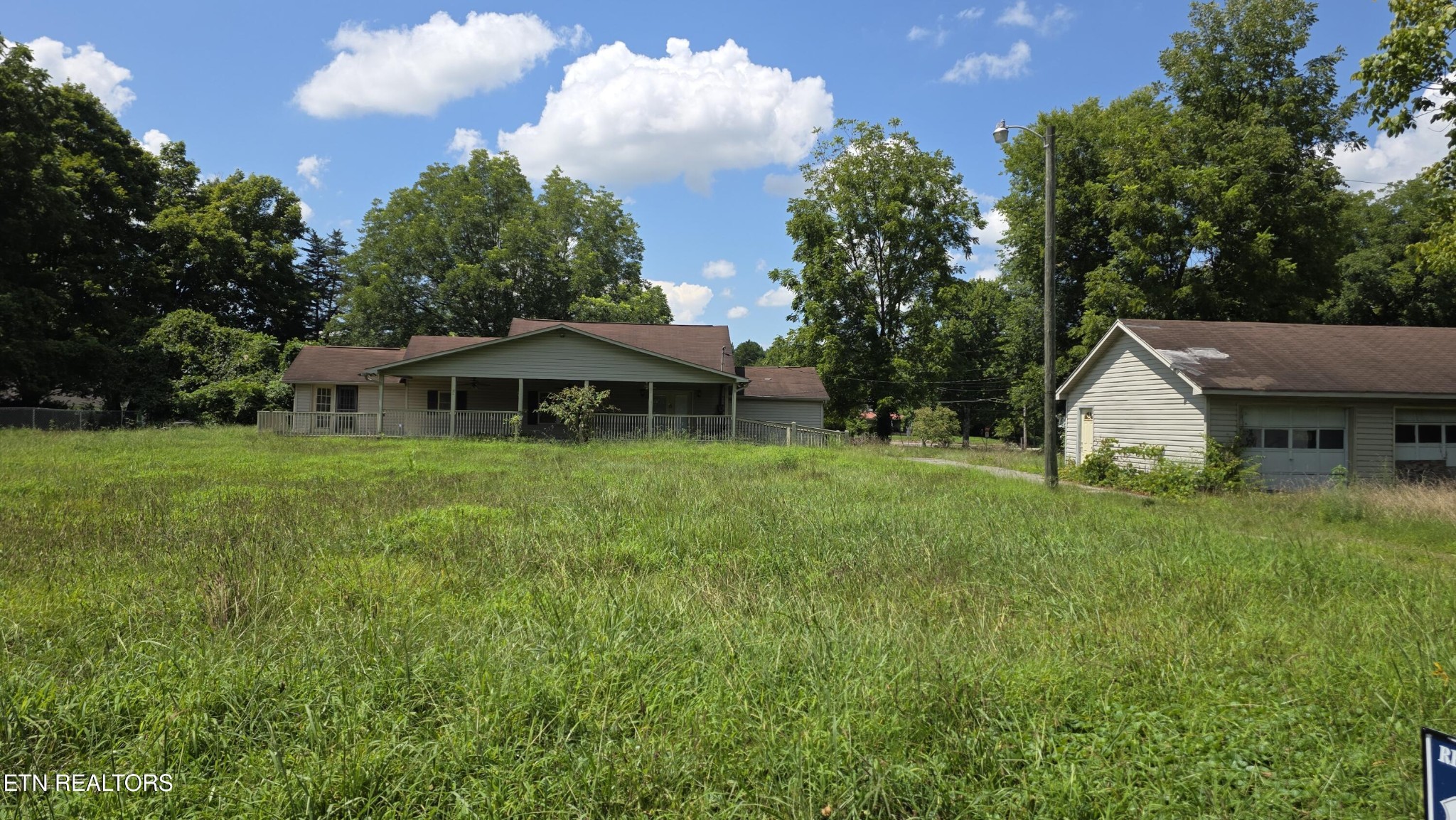 7011 Shell Lane Property Photo 1