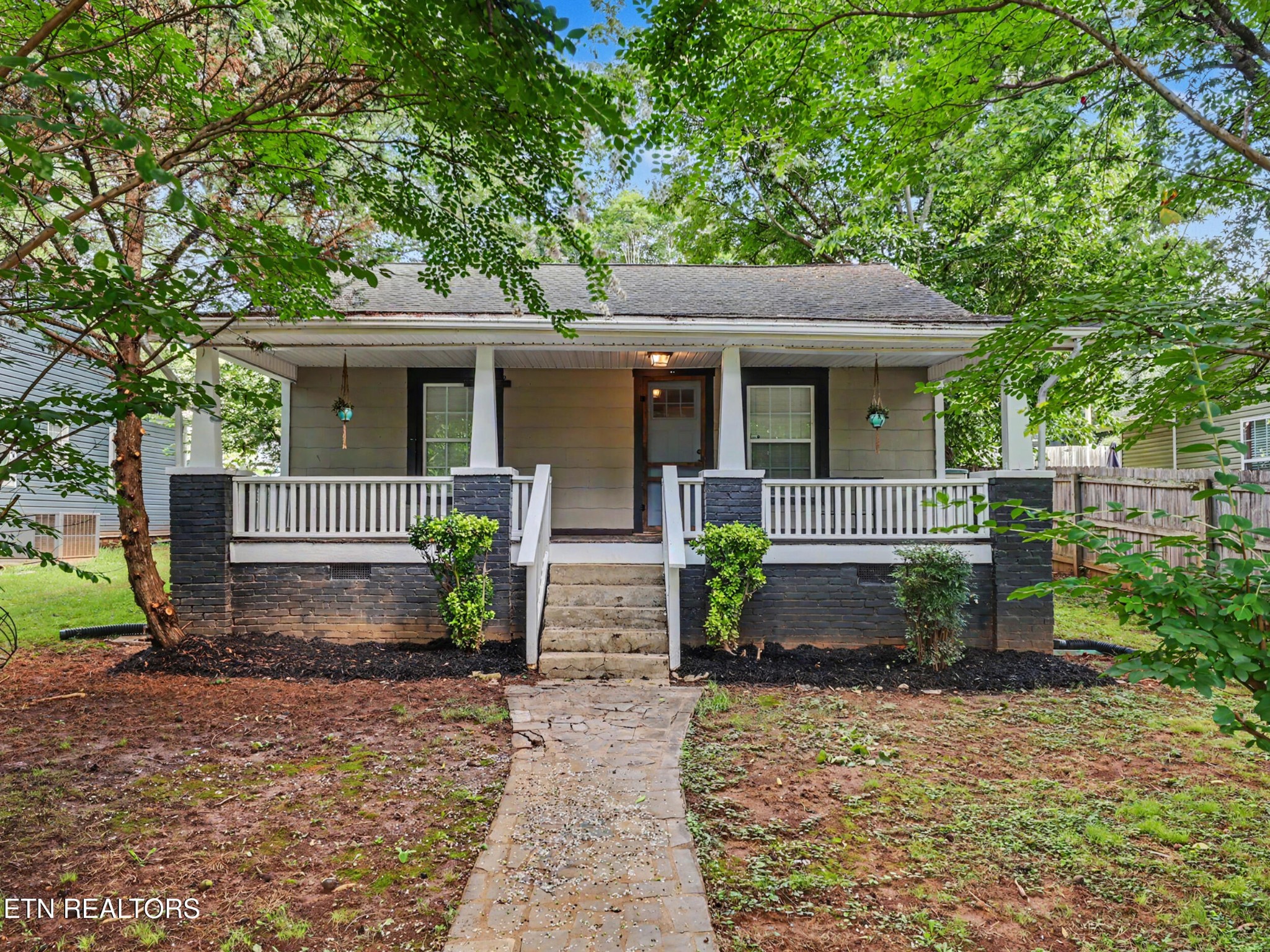 2311 Cedar Lane