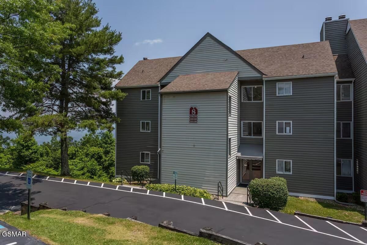 1260 Ski View Drive Property Photo 1
