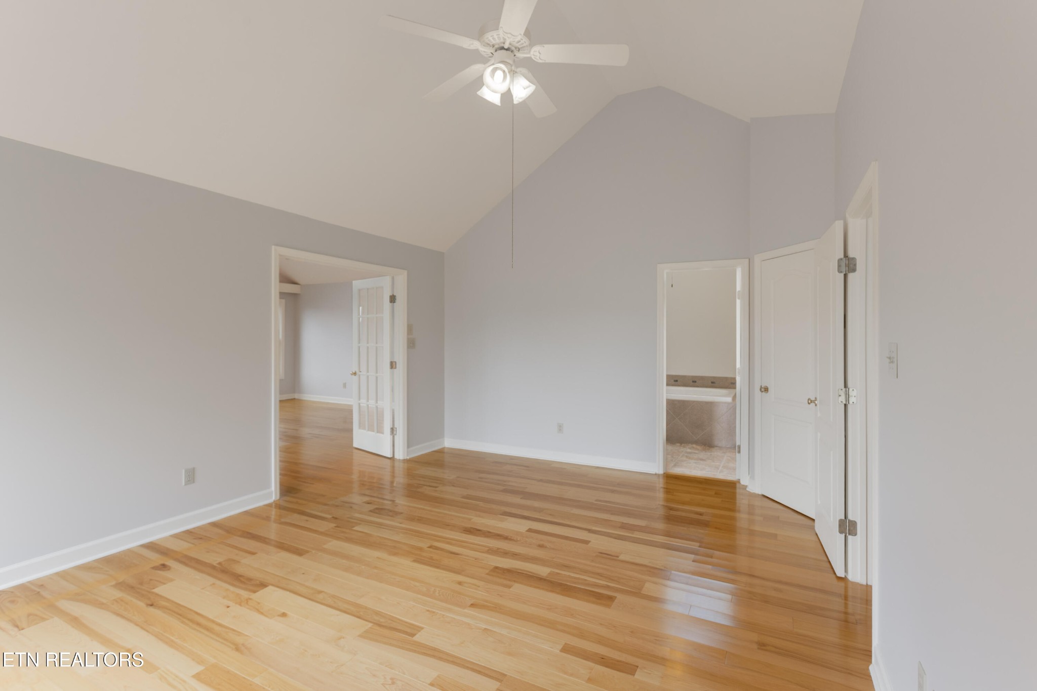 3445 Commodore Point Property Photo 25