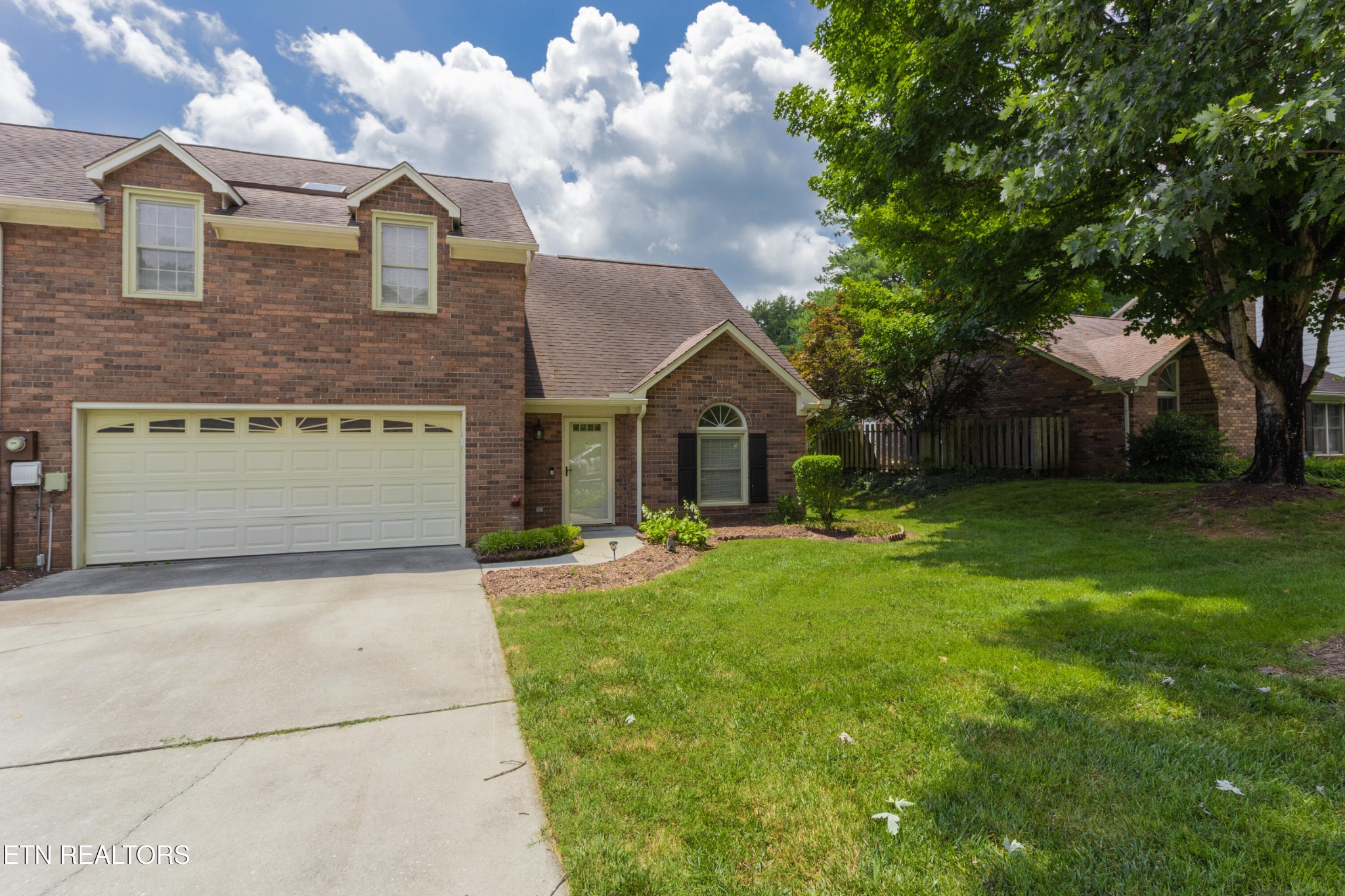 709 Landing Lane Property Photo 1