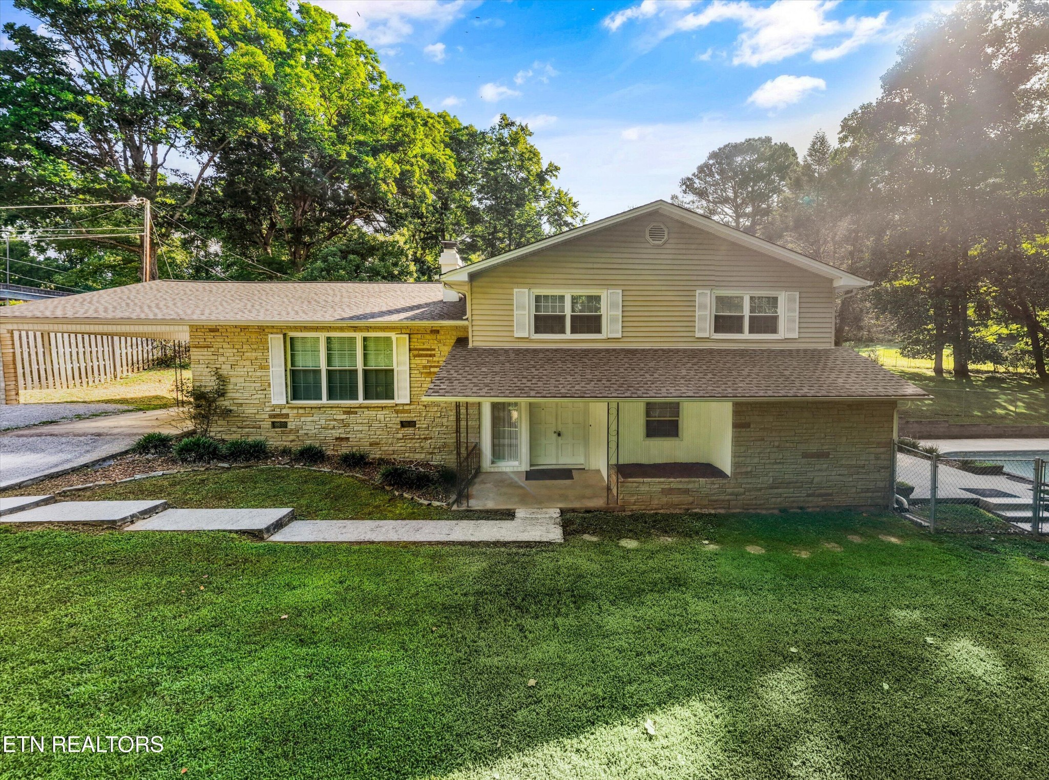 155 Chestnut Hill Rd Property Photo 1