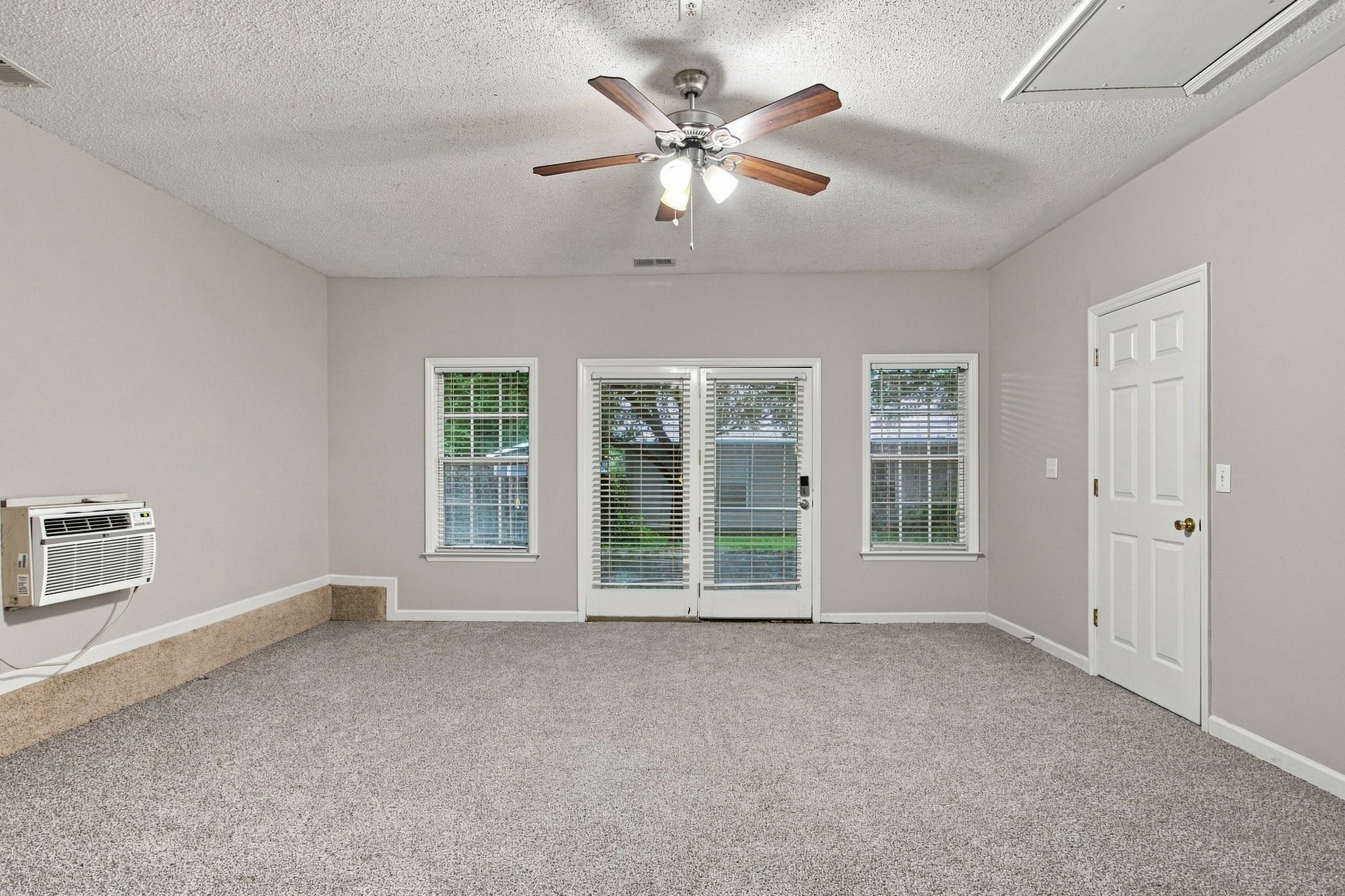 2283 Joann Dr Property Photo 21