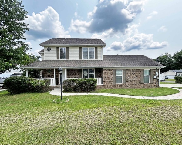 305 Wildwood Dr Property Photo 1
